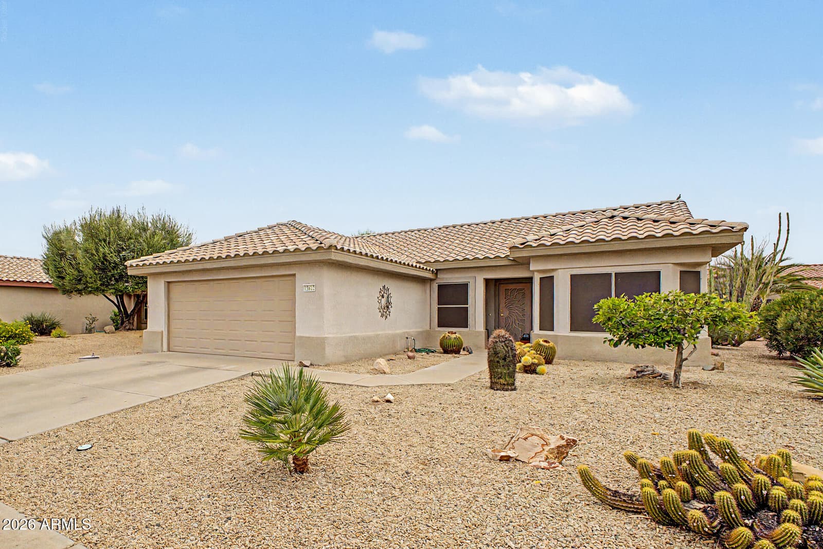 15612 W GRAND CREEK Lane, Surprise, AZ 85374 — photo 6 of 32