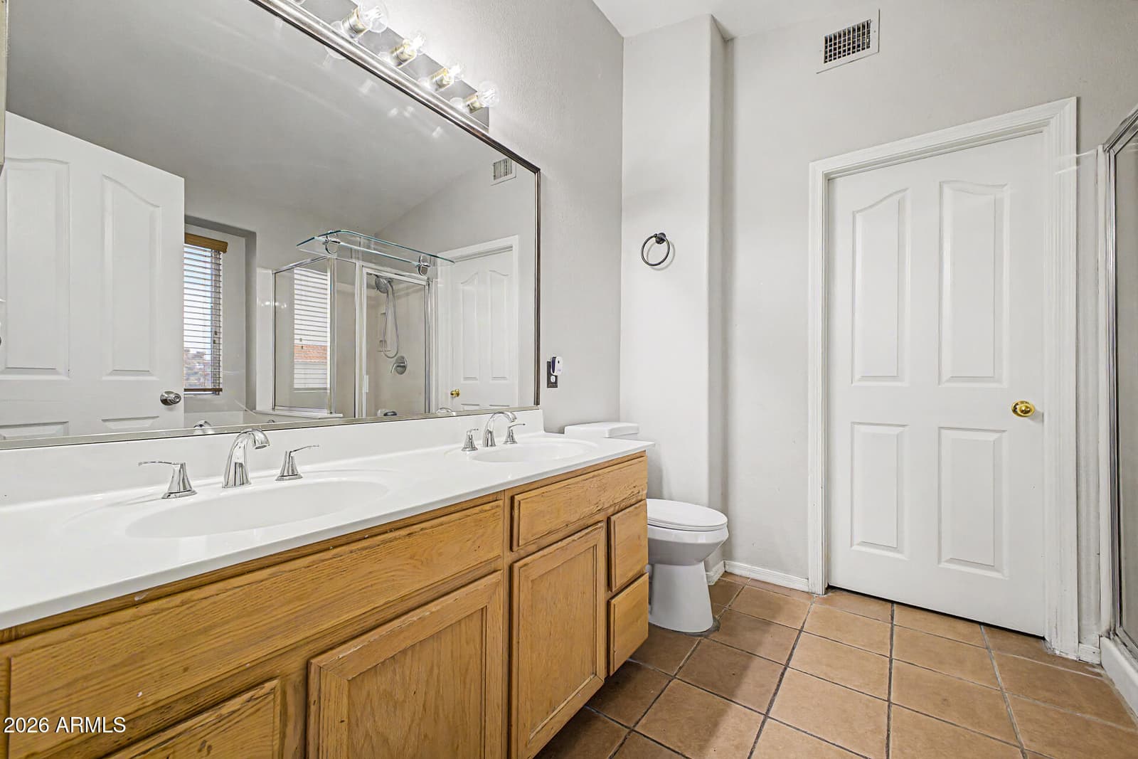 5758 W BROWN Street, Glendale, AZ 85302 — photo 23 of 44