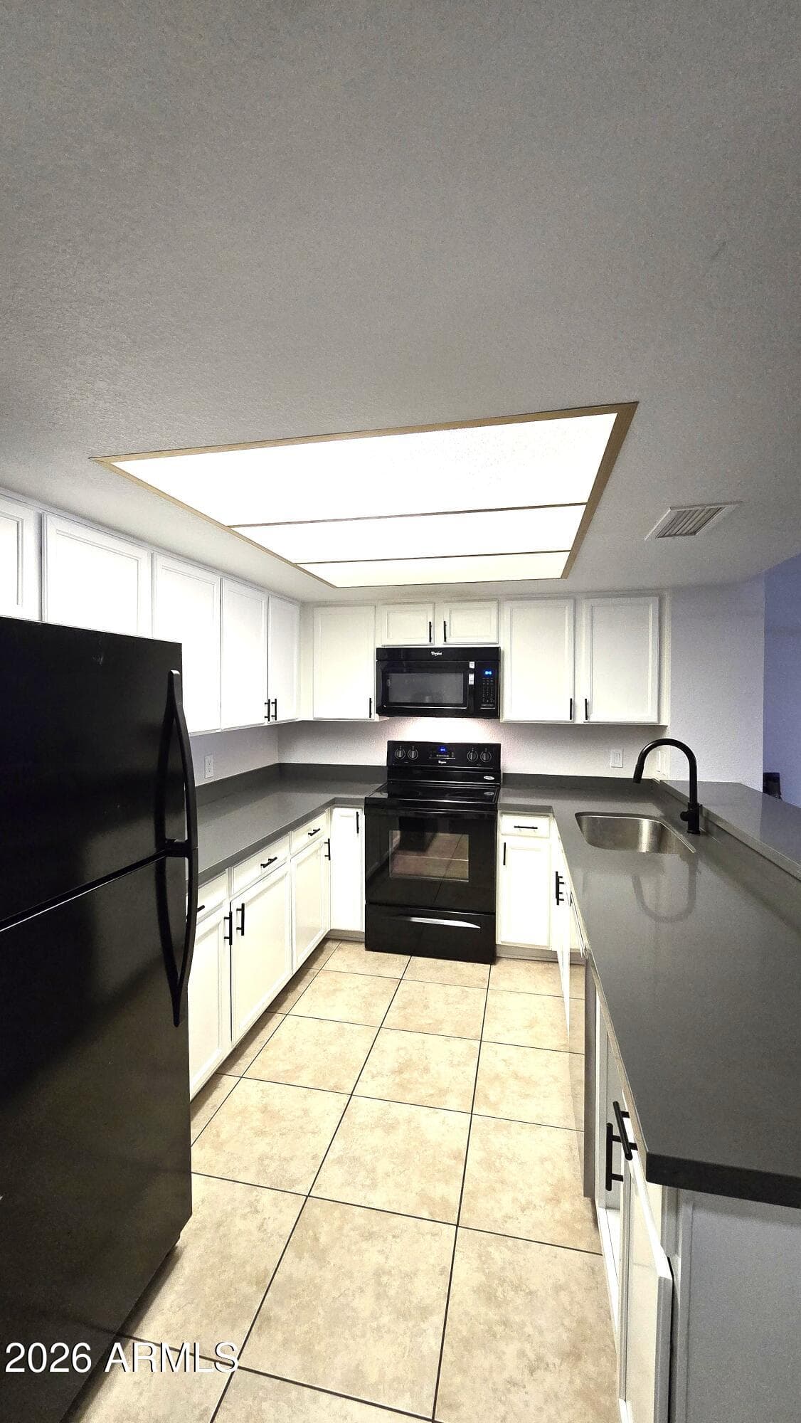 4730 W NORTHERN Avenue 1117, Glendale, AZ 85301 — photo 4 of 20