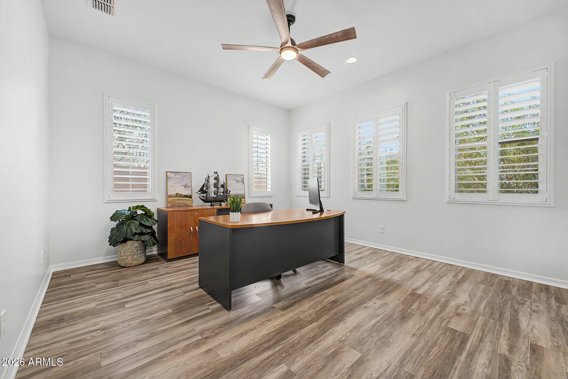 1076 E KENSINGTON Road, Gilbert, AZ 85297 — photo 37 of 69