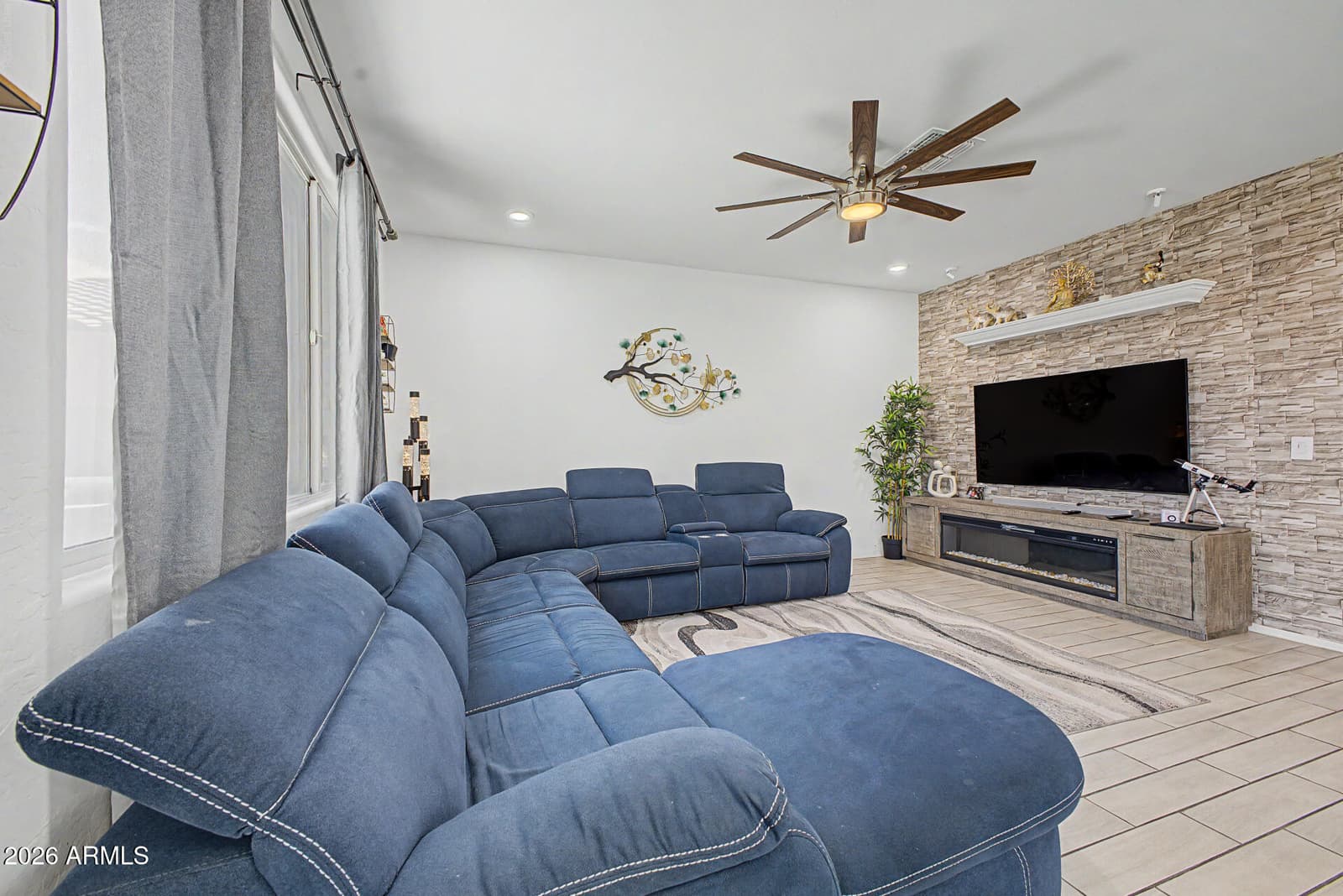 12333 W KALER Drive, Glendale, AZ 85307 — photo 16 of 37