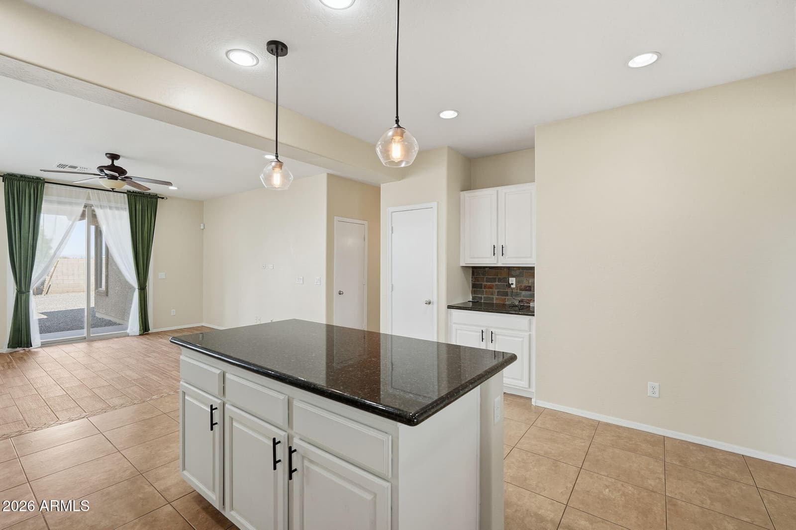38619 N REYNOSA Drive, San Tan Valley, AZ 85140 — photo 17 of 40