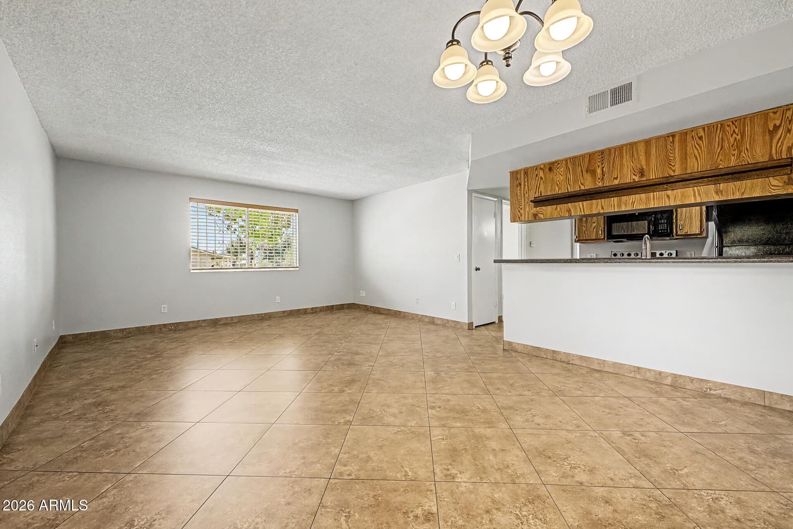 8802 N 8TH Street A2, Phoenix, AZ 85020 — photo 5 of 30