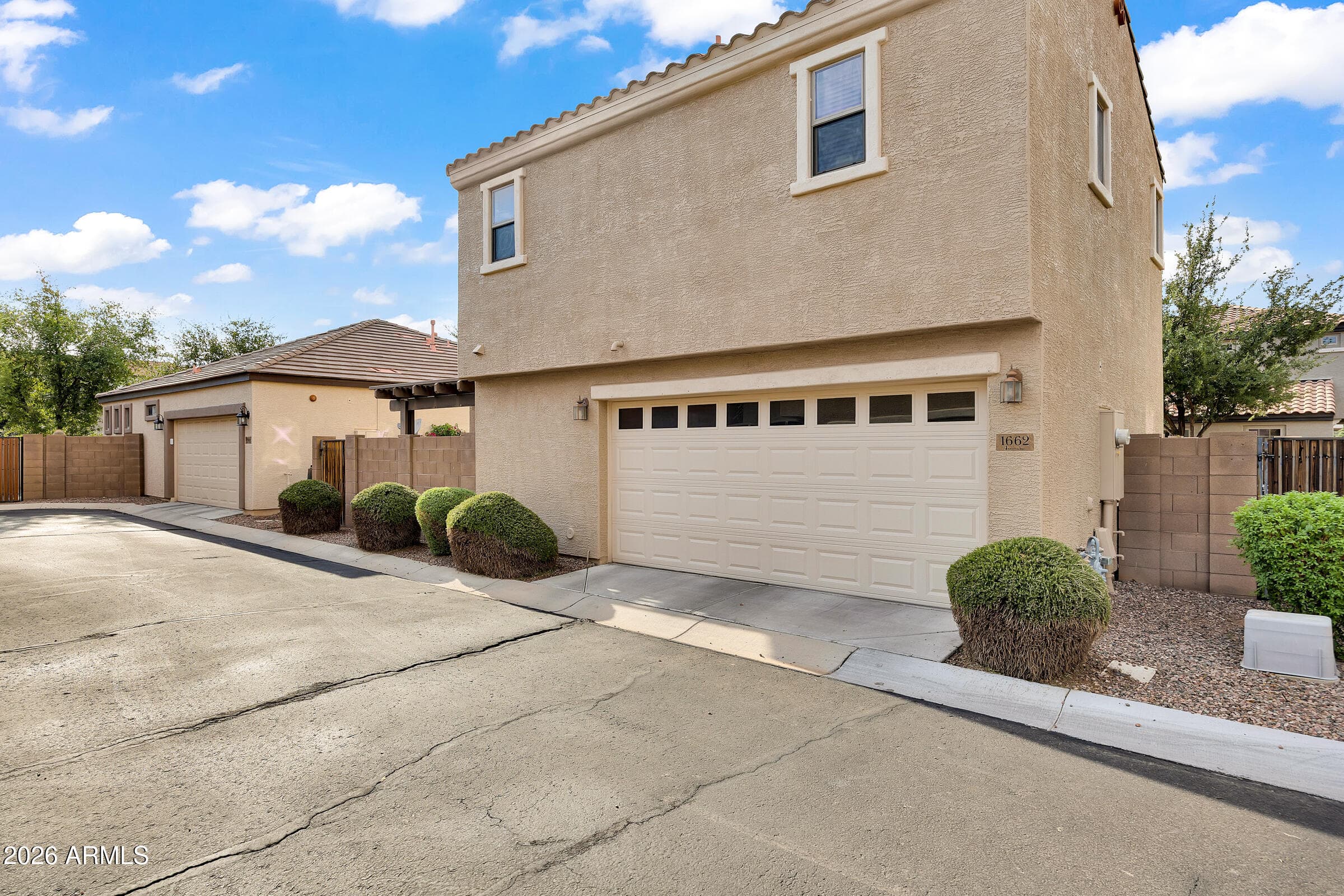 1662 S Martingale Road, Gilbert, AZ 85295 — photo 29 of 34