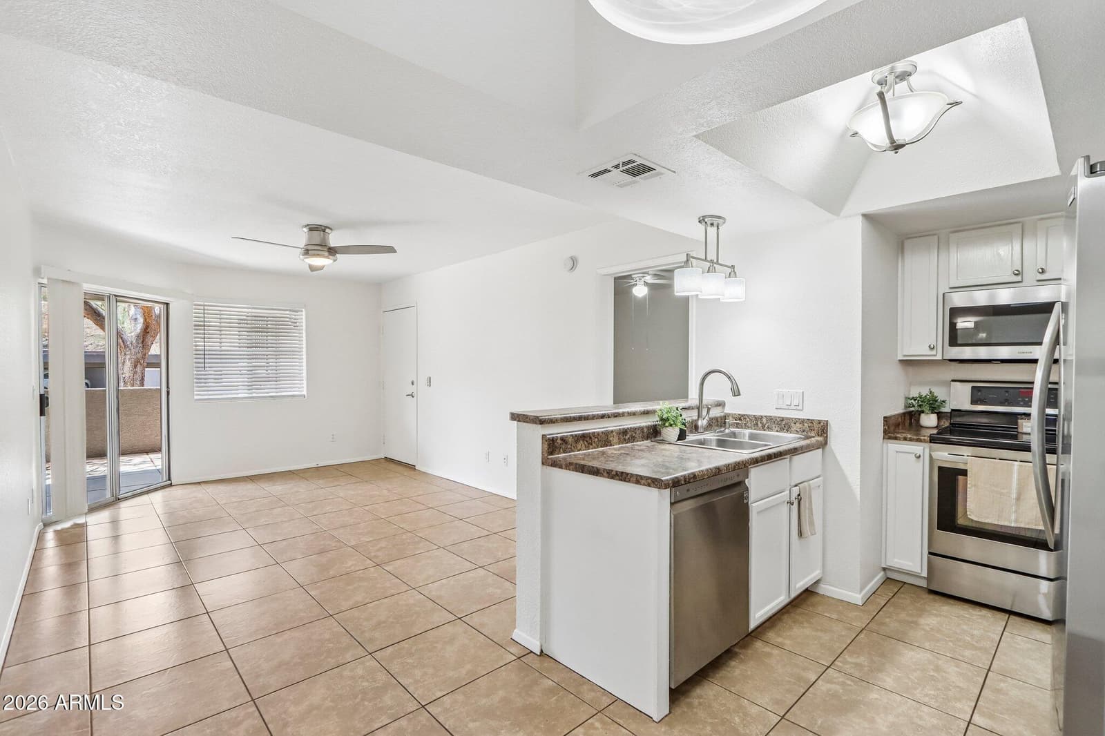 1720 E THUNDERBIRD Road 1086, Phoenix, AZ 85022 — photo 9 of 40