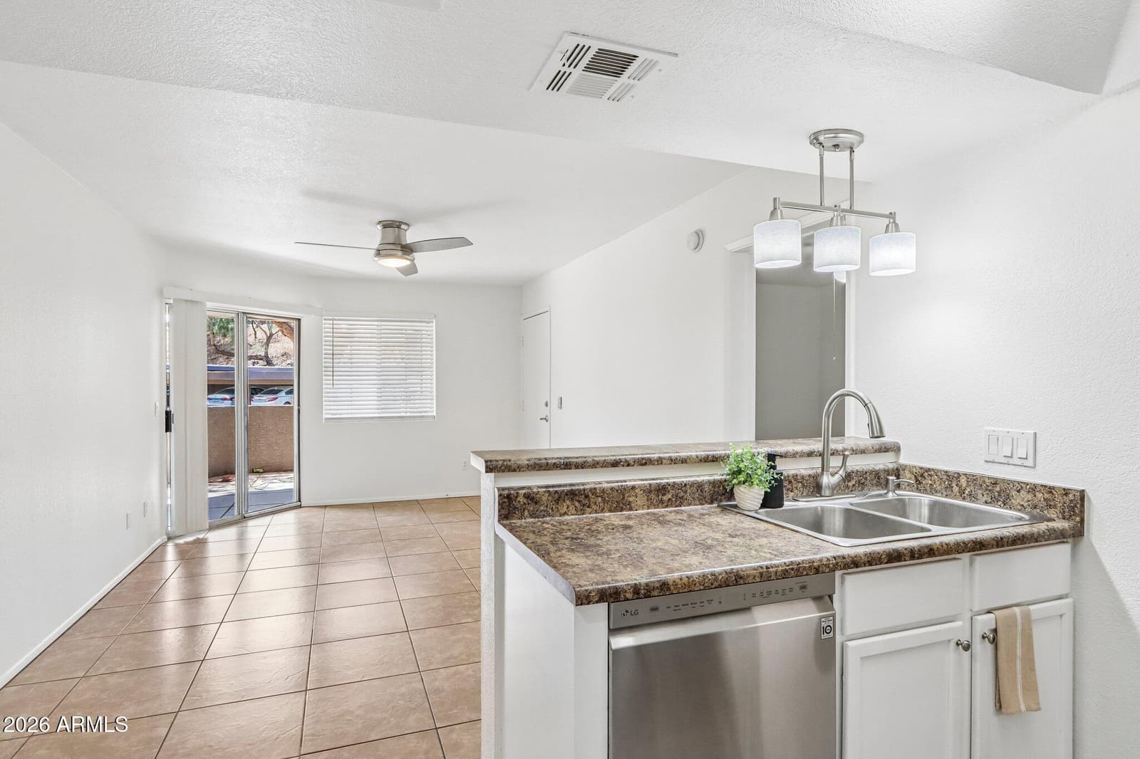 1720 E THUNDERBIRD Road 1086, Phoenix, AZ 85022 — photo 10 of 40