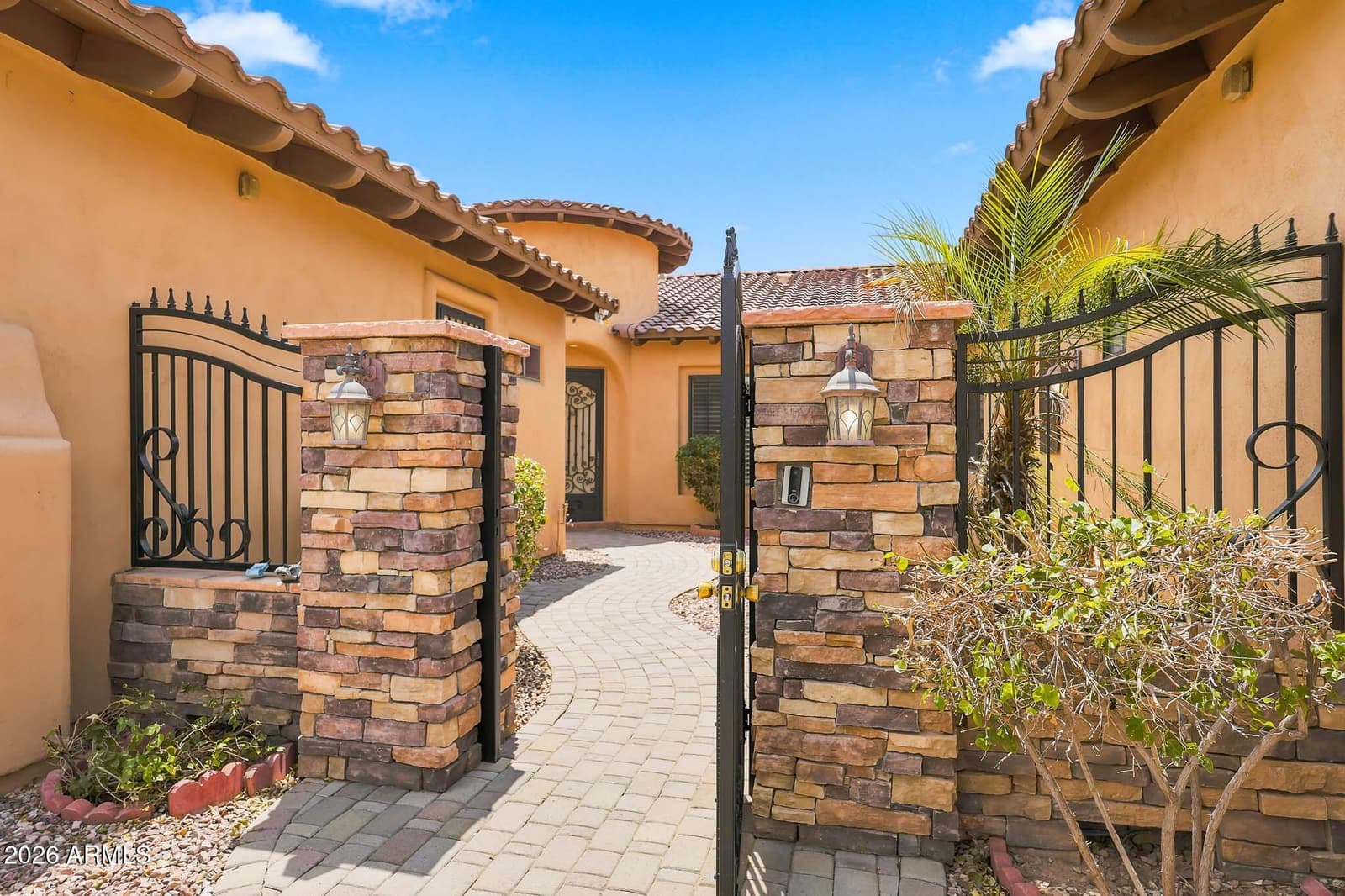 14545 W SHERIDAN Street, Goodyear, AZ 85395 — photo 2 of 60