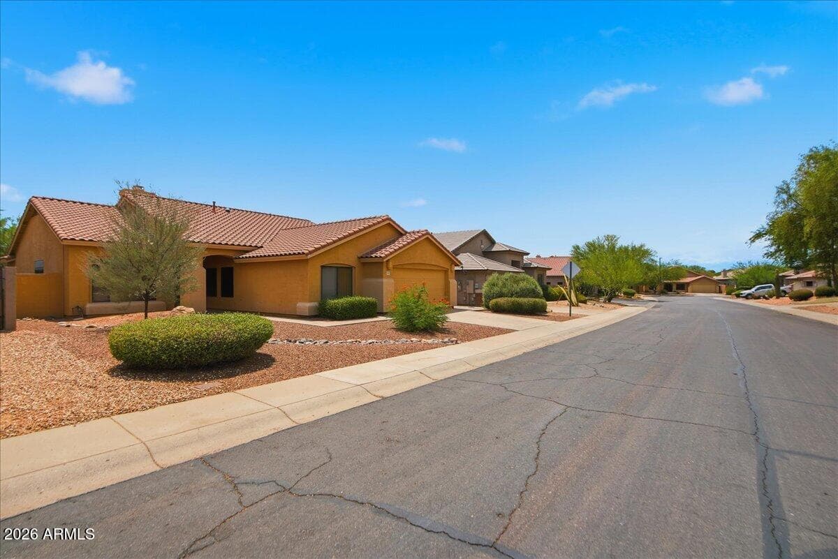 4307 E WILLIAMS Drive, Phoenix, AZ 85050 — photo 4 of 48