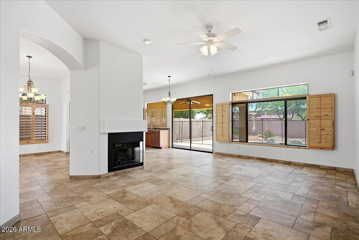 4307 E WILLIAMS Drive, Phoenix, AZ 85050 — photo 12 of 48
