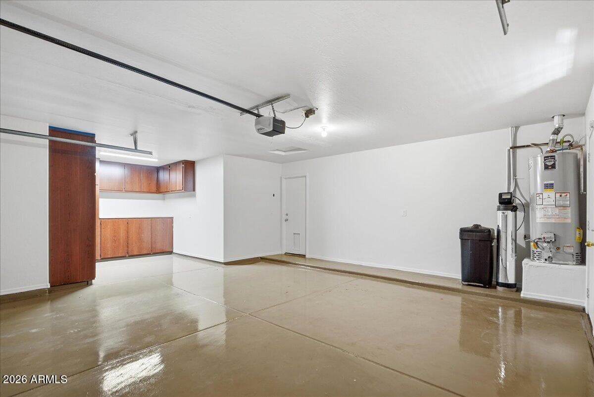 4307 E WILLIAMS Drive, Phoenix, AZ 85050 — photo 37 of 48