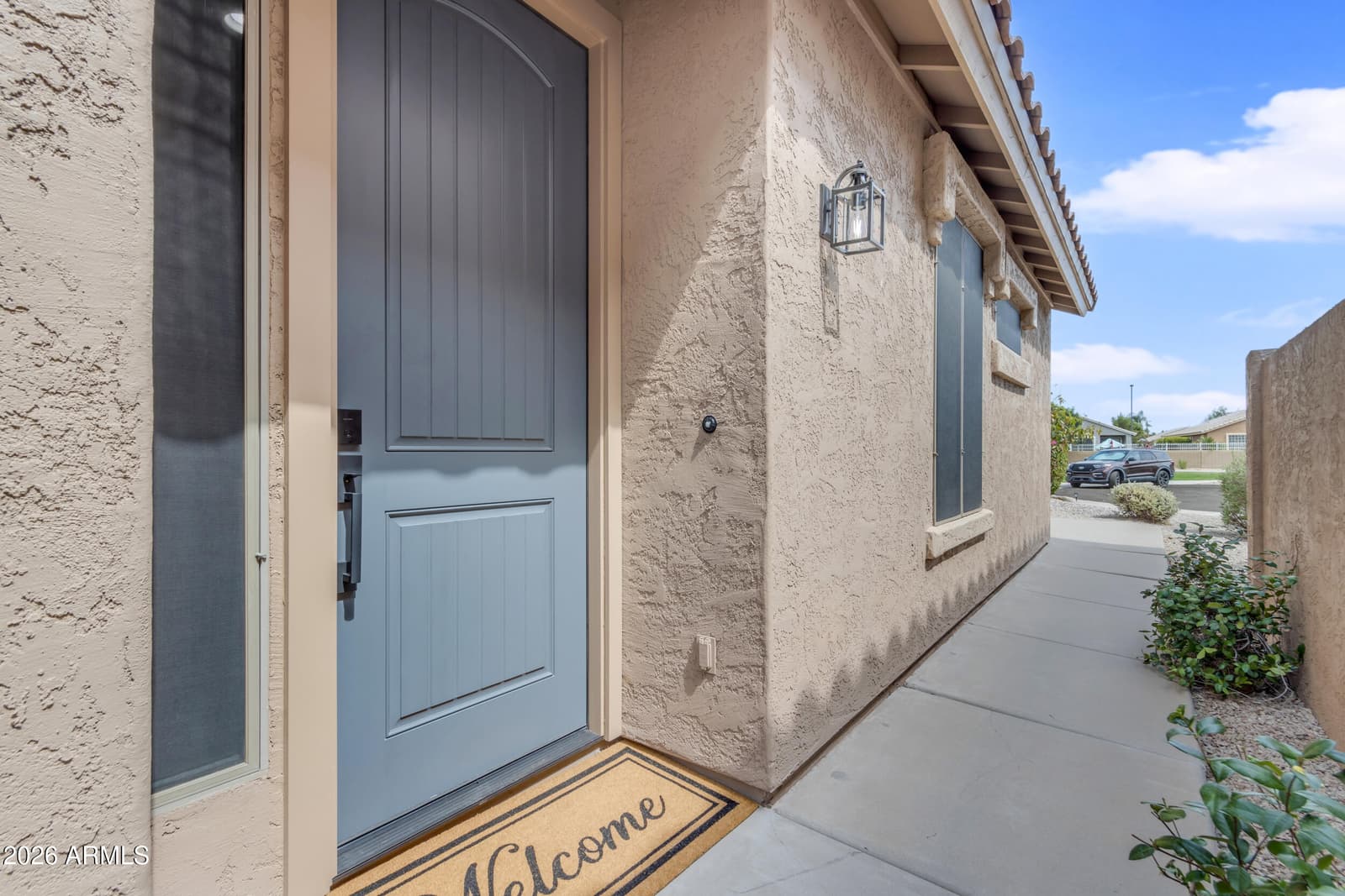1121 E RANCH Court, Gilbert, AZ 85296 — photo 4 of 38