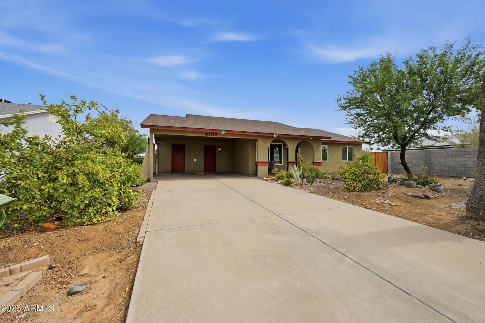 4108 E SUNLAND Avenue, Phoenix, AZ 85040 — photo 4 of 44