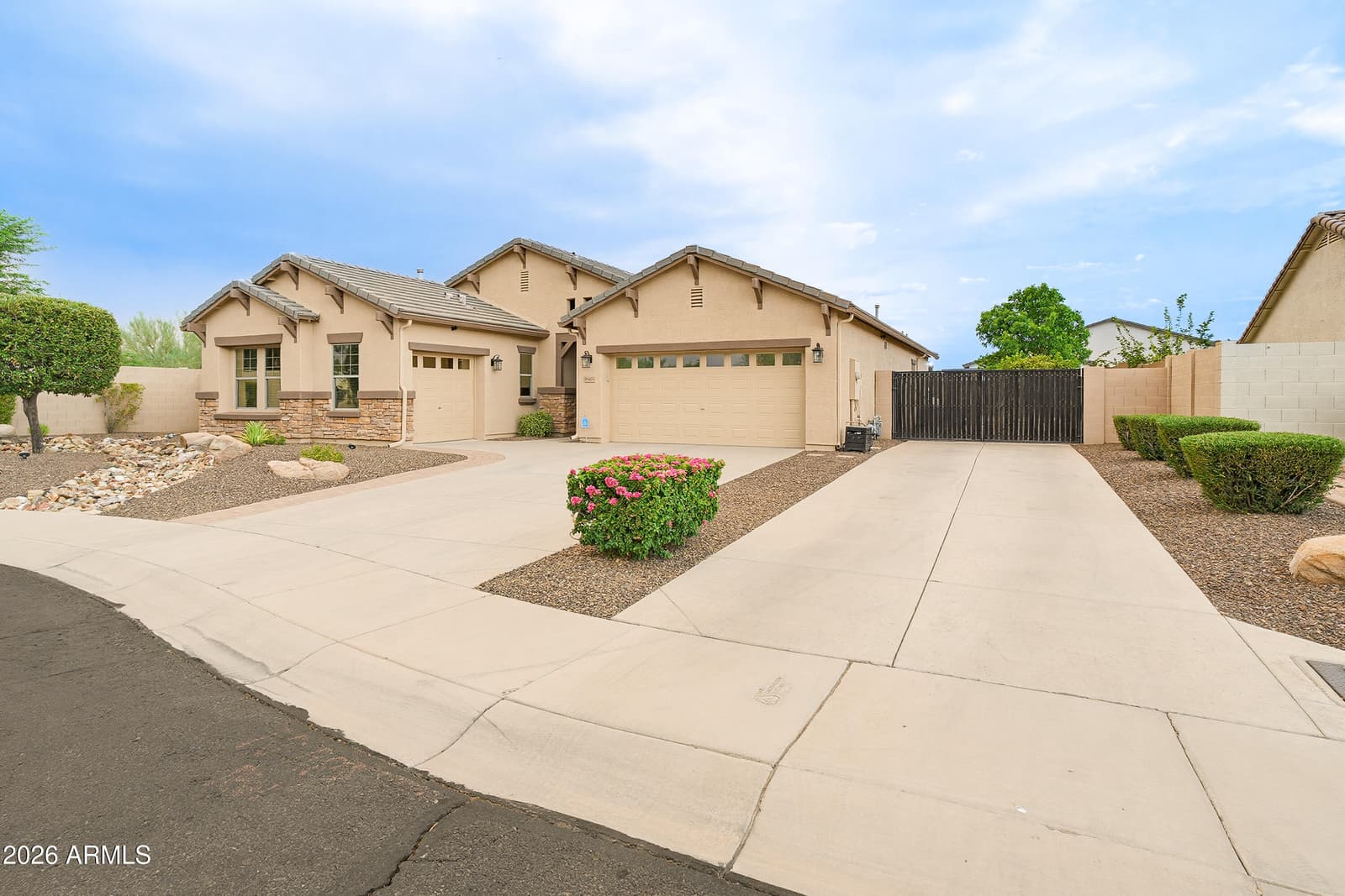 18403 W COLTER Court, Litchfield Park, AZ 85340 — photo 7 of 81