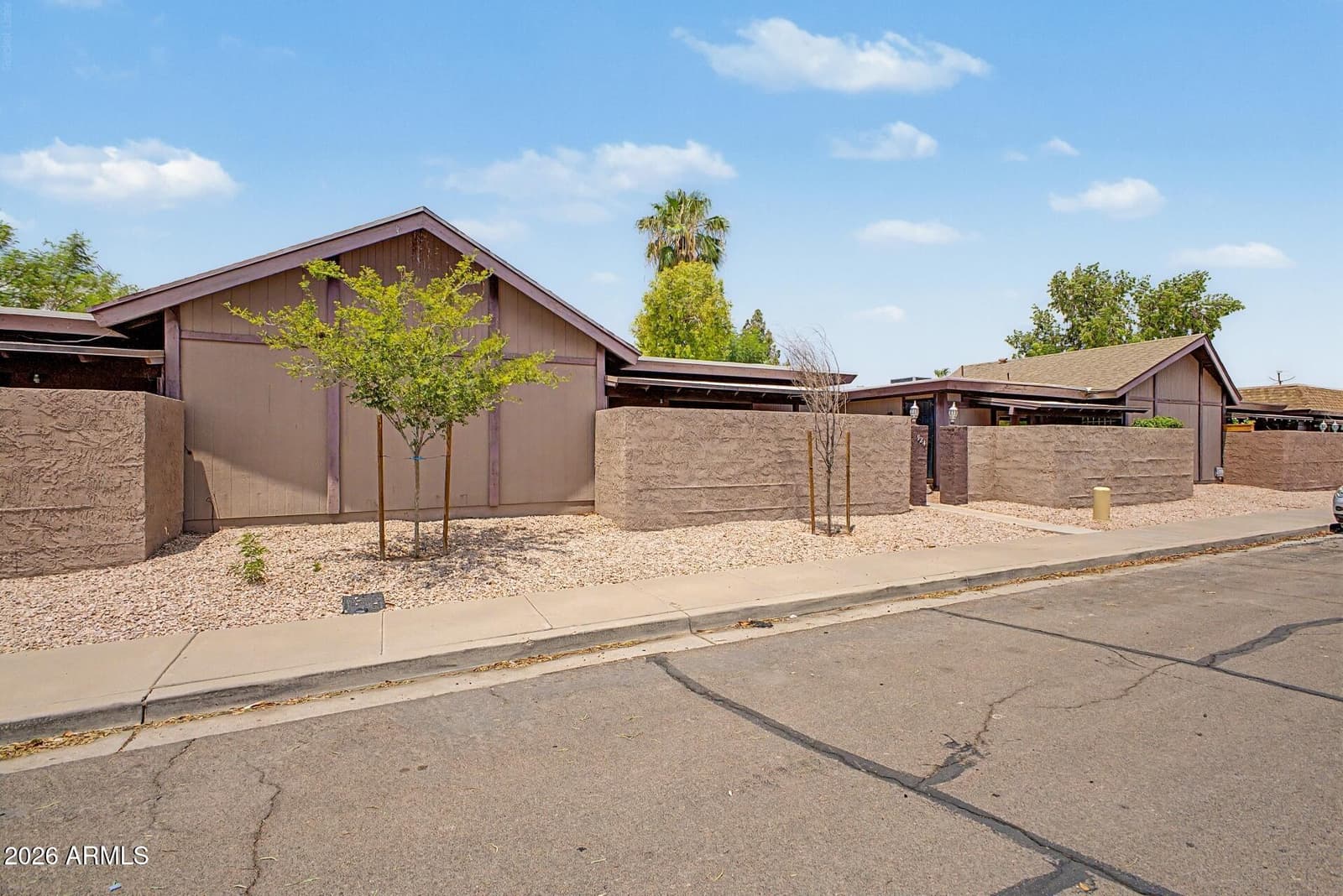 924 S HACIENDA Drive A, Tempe, AZ 85281 — photo 2 of 35