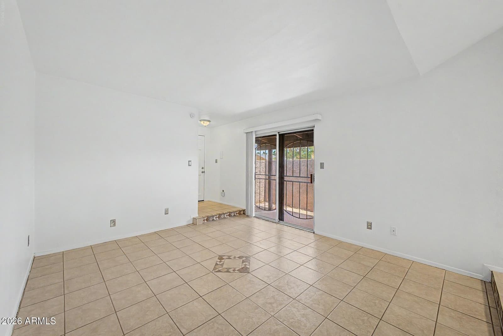 924 S HACIENDA Drive A, Tempe, AZ 85281 — photo 12 of 35