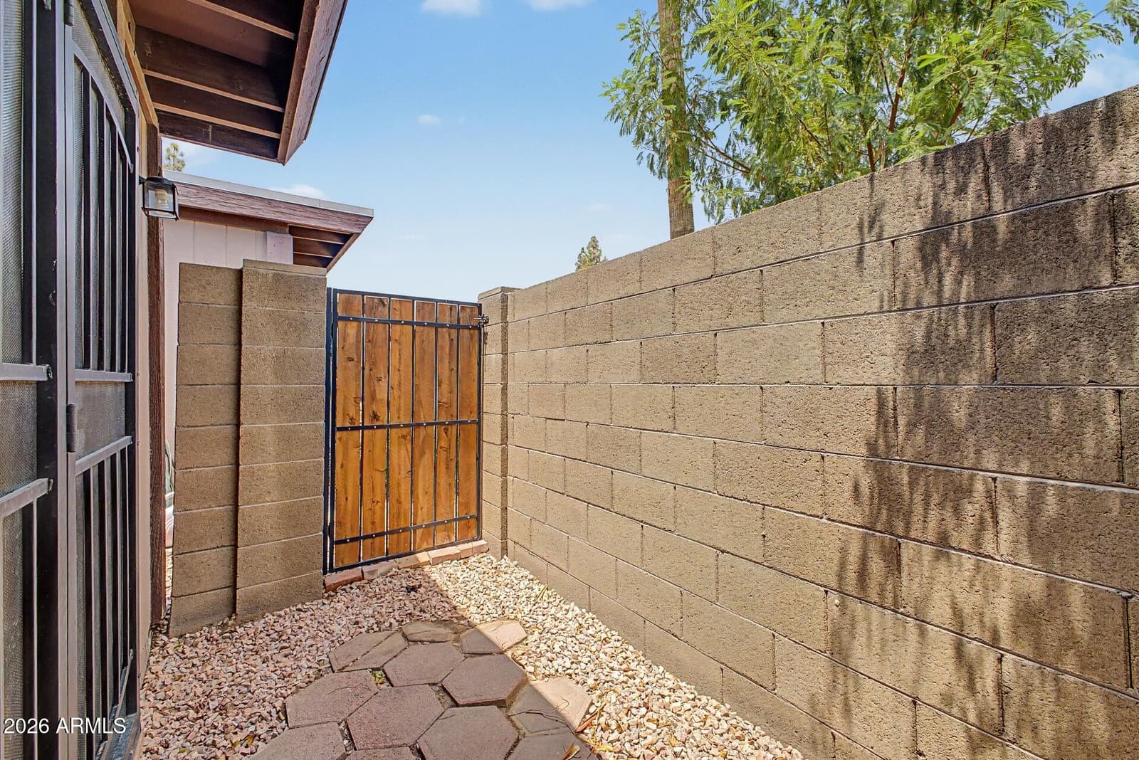 924 S HACIENDA Drive A, Tempe, AZ 85281 — photo 32 of 35