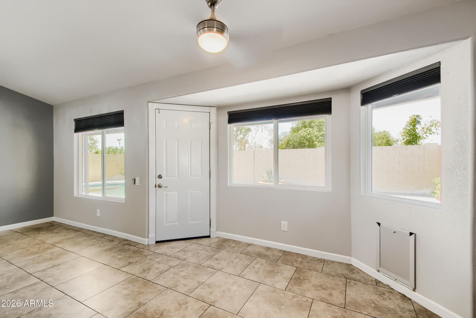 19432 N 3rd Avenue, Phoenix, AZ 85027 — photo 9 of 29