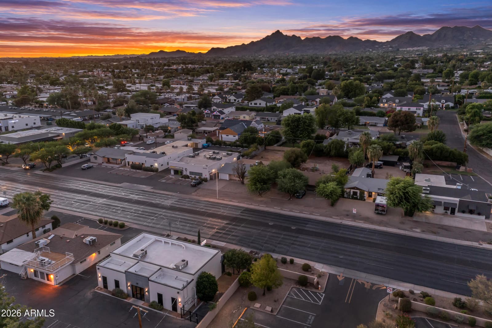 3834 E Indian School Road, Phoenix, AZ 85018 — photo 4 of 41