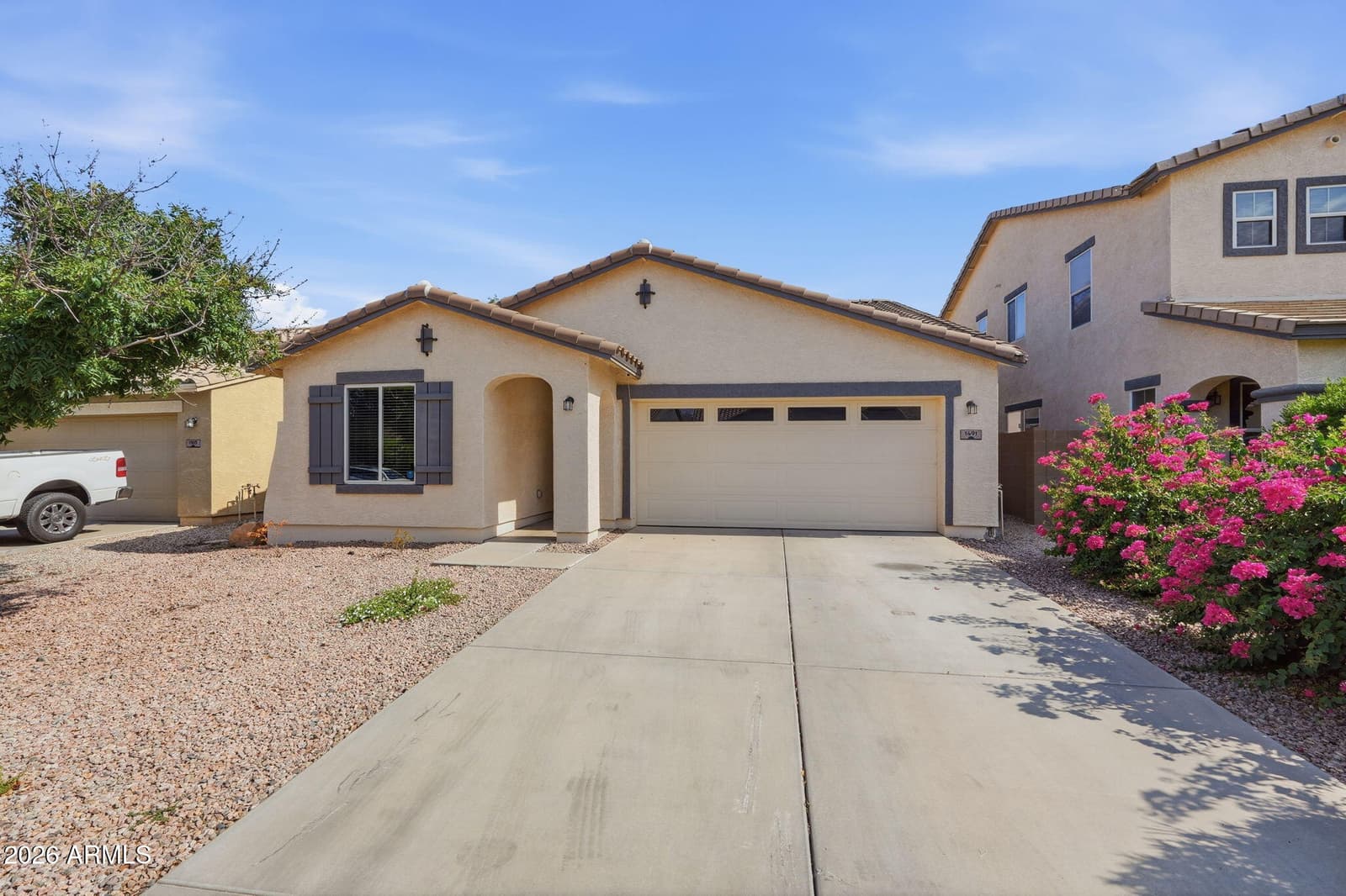 1491 E LAKEVIEW Drive, San Tan Valley, AZ 85143 — photo 1 of 36