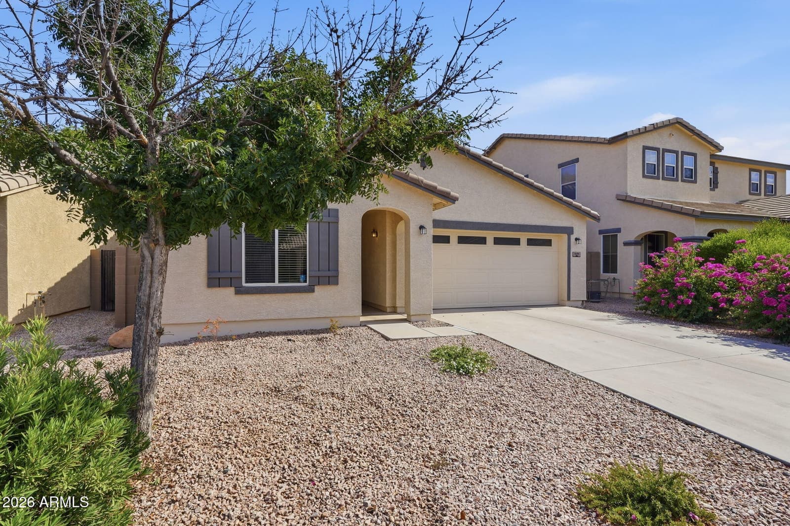1491 E LAKEVIEW Drive, San Tan Valley, AZ 85143 — photo 3 of 36