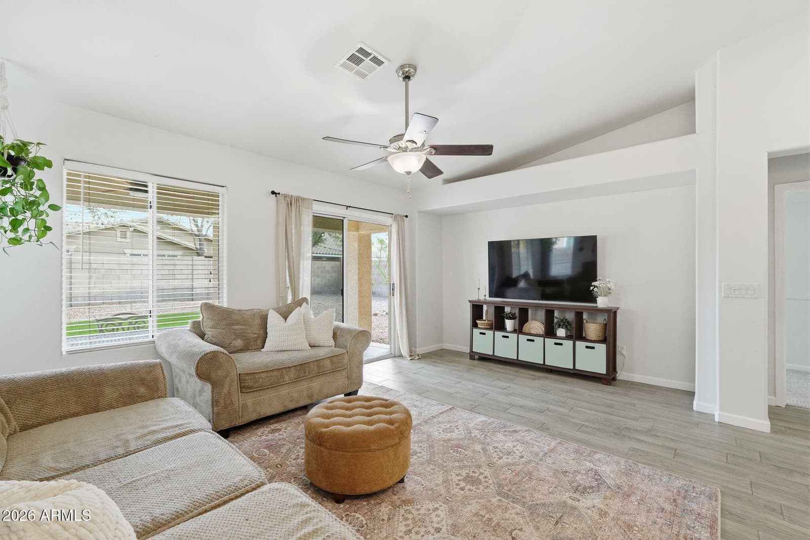 1491 E LAKEVIEW Drive, San Tan Valley, AZ 85143 — photo 7 of 36