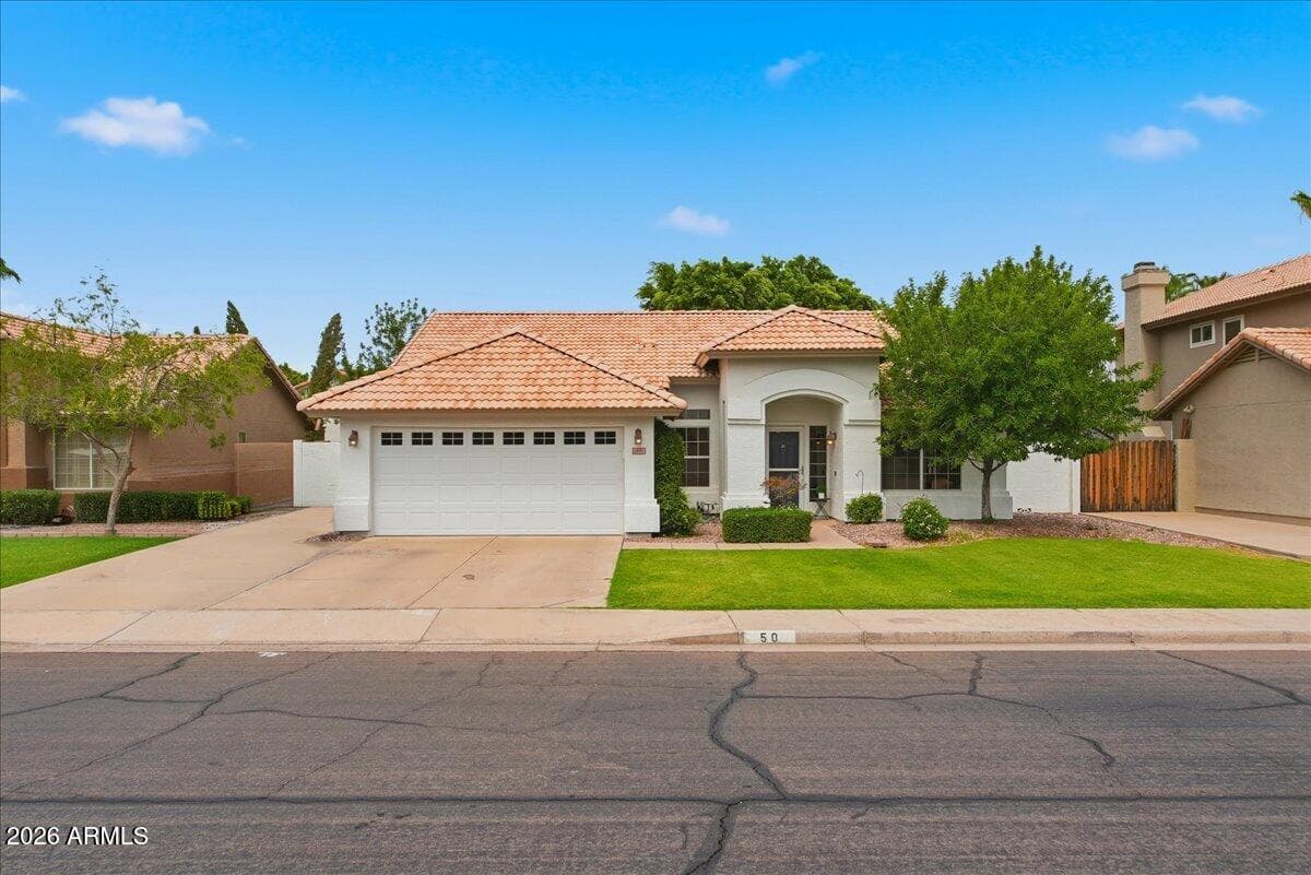 50 N COBBLESTONE Street, Gilbert, AZ 85234 — photo 2 of 57