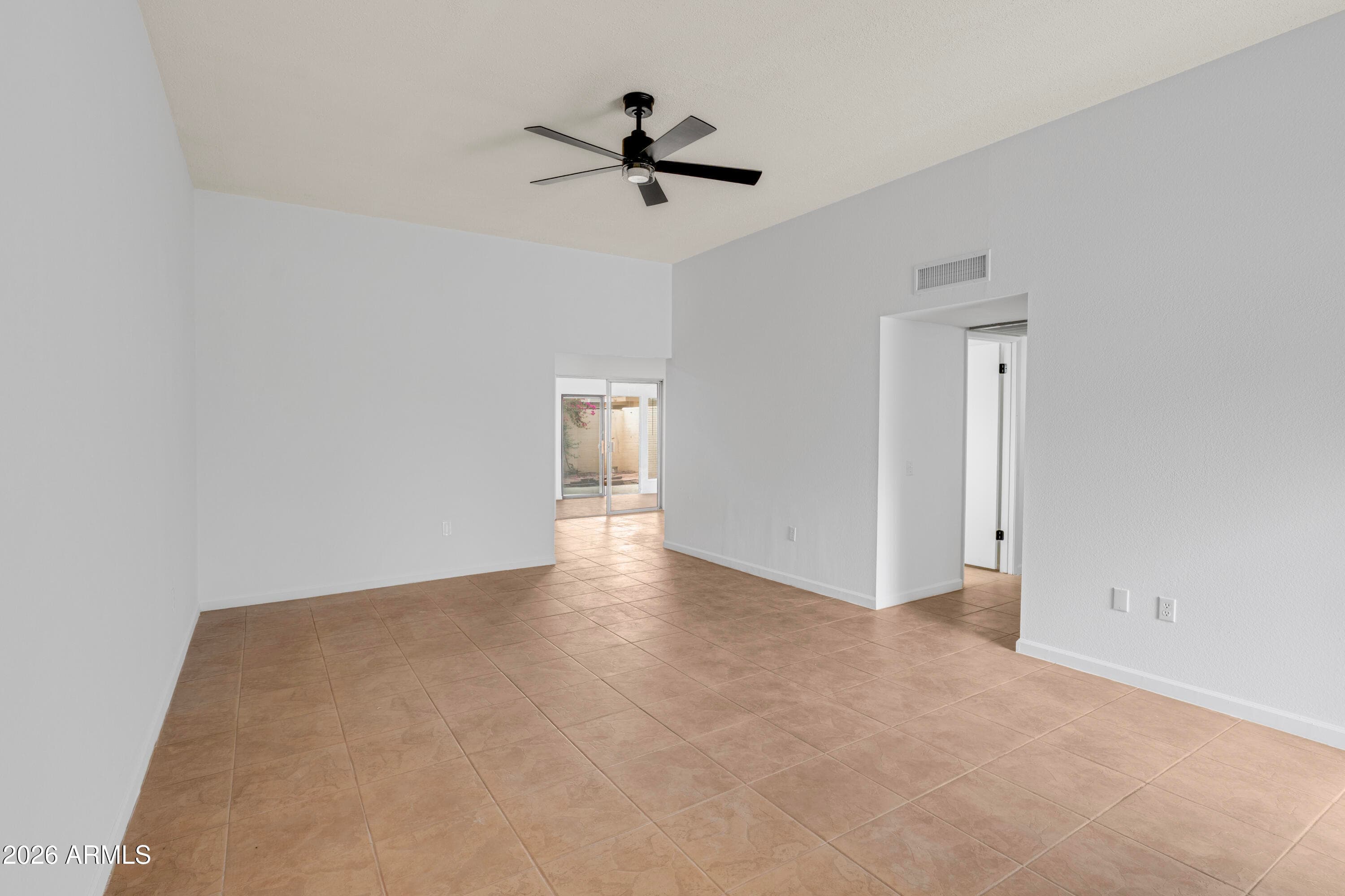 13239 N 99TH Drive, Sun City, AZ 85351 — photo 5 of 31