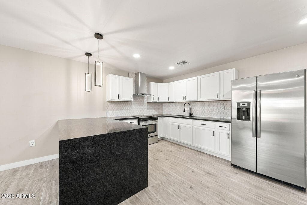 5534 N 31ST Drive, Phoenix, AZ 85017 — photo 2 of 10