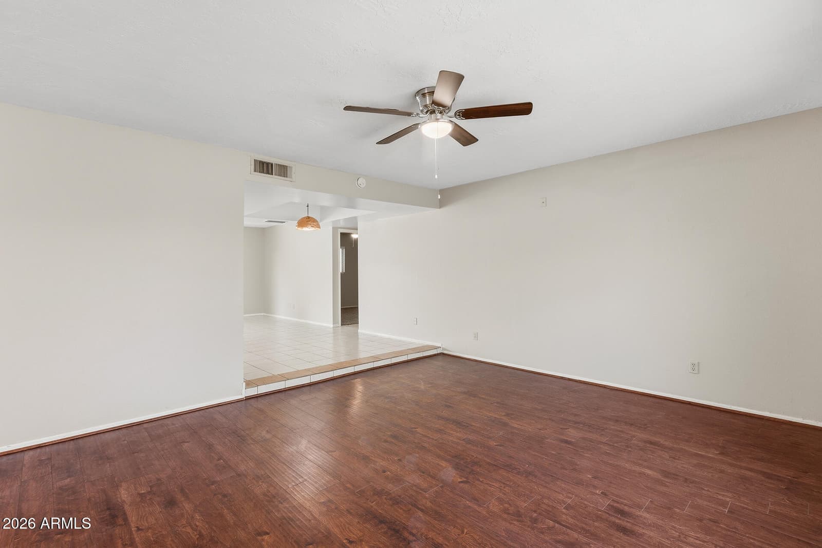 5620 W HEARN Road, Glendale, AZ 85306 — photo 10 of 54