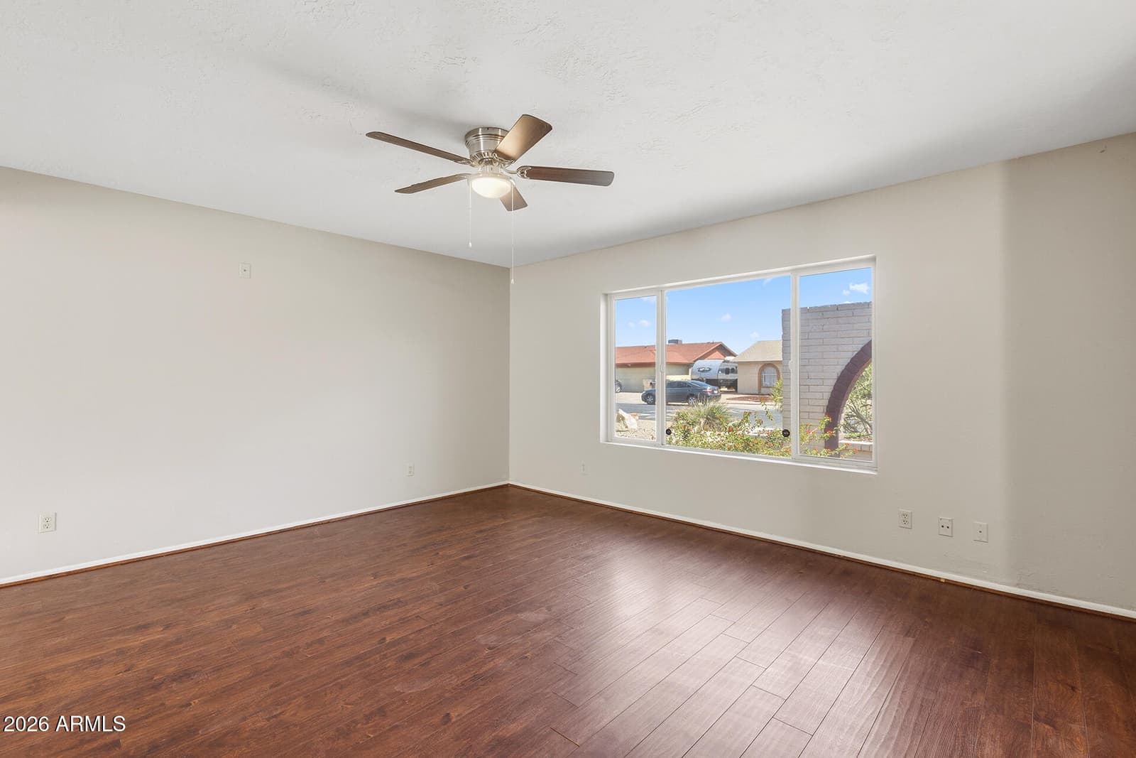 5620 W HEARN Road, Glendale, AZ 85306 — photo 12 of 54
