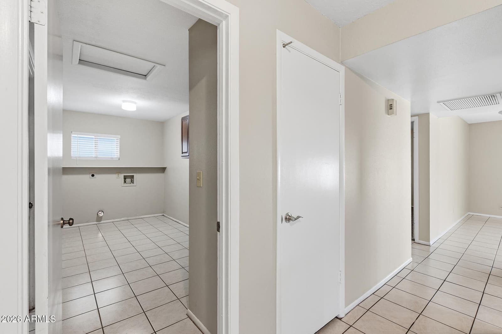5620 W HEARN Road, Glendale, AZ 85306 — photo 13 of 54