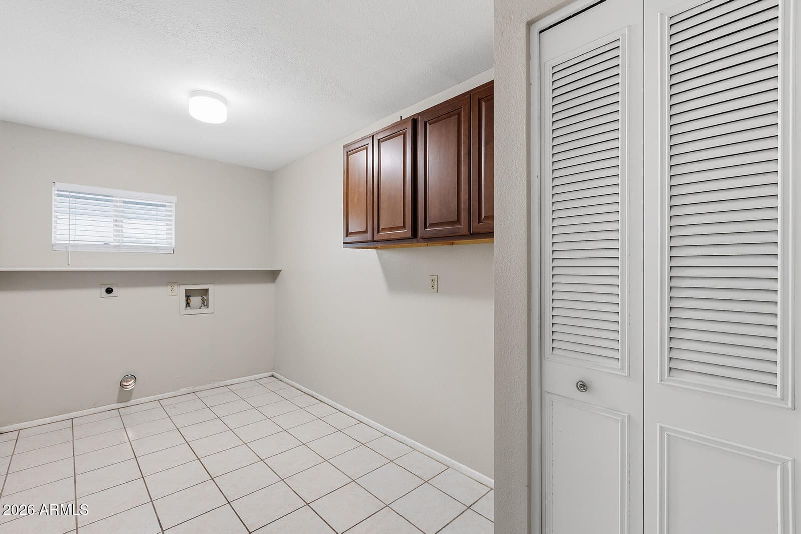 5620 W HEARN Road, Glendale, AZ 85306 — photo 14 of 54