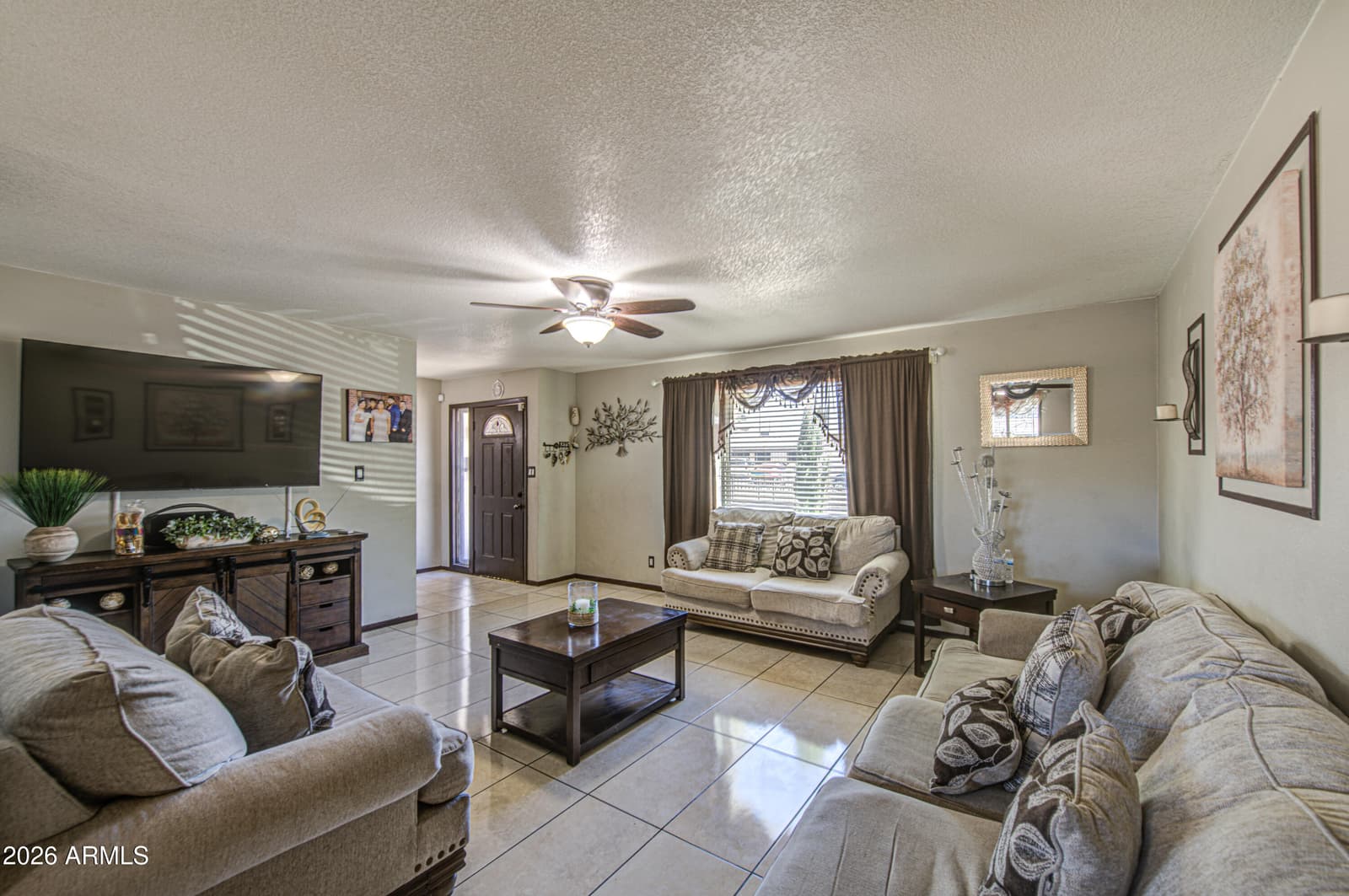 4306 W CLAREMONT Street, Glendale, AZ 85301 — photo 7 of 45