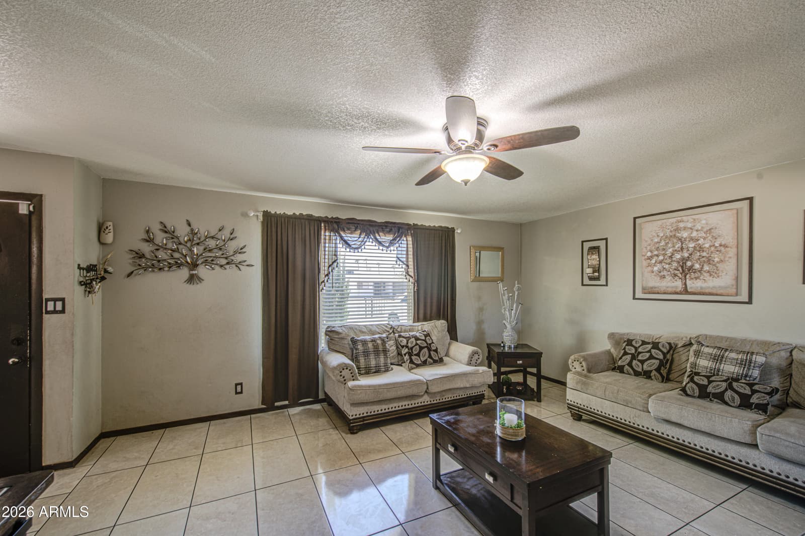 4306 W CLAREMONT Street, Glendale, AZ 85301 — photo 9 of 45