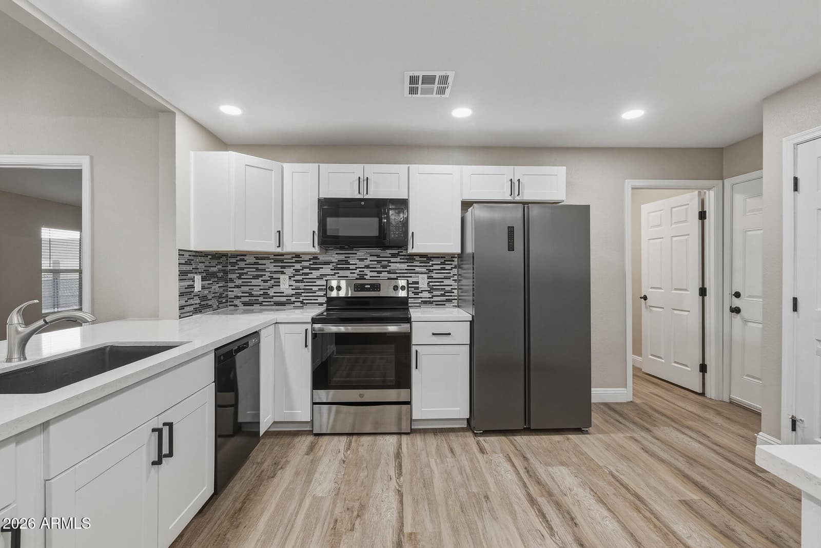 9033 W VOGEL Avenue, Peoria, AZ 85345 — photo 15 of 49