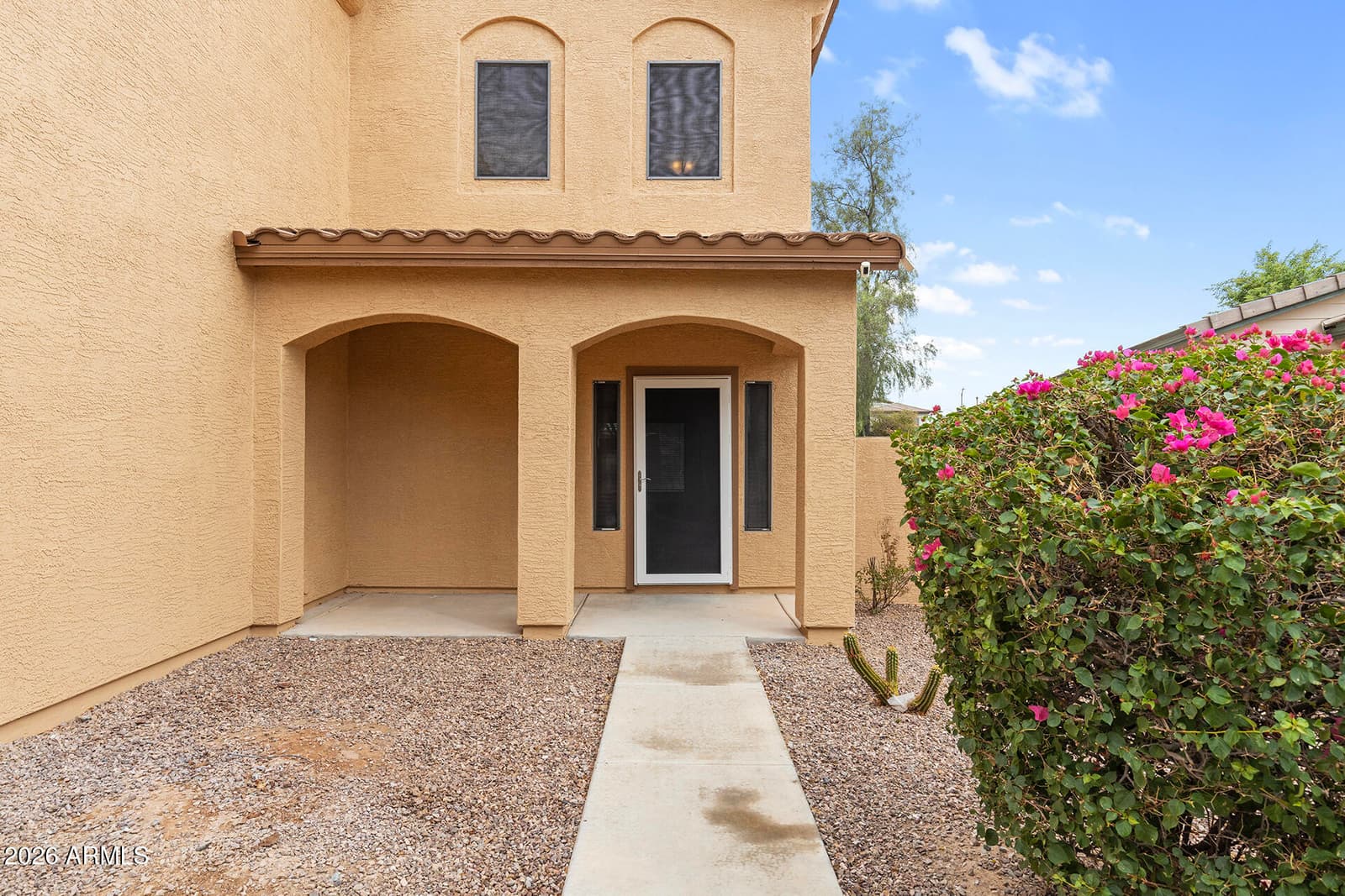13812 W PORT ROYALE Lane, Surprise, AZ 85379 — photo 8 of 60