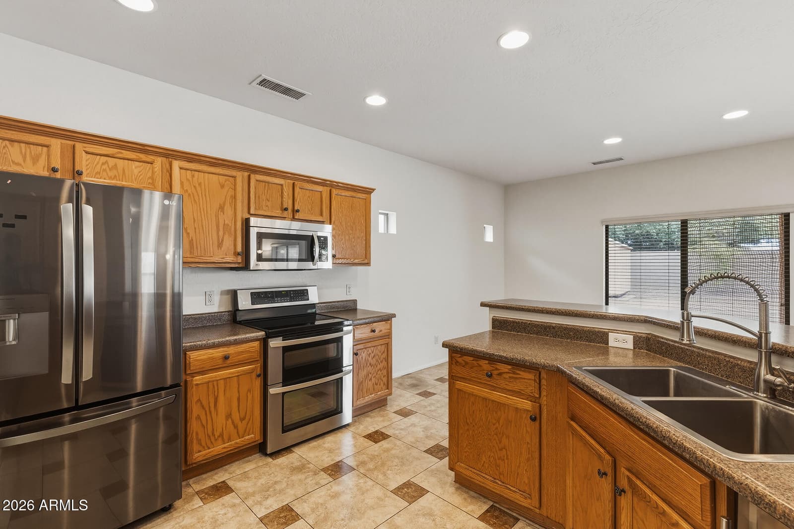 13812 W PORT ROYALE Lane, Surprise, AZ 85379 — photo 4 of 60