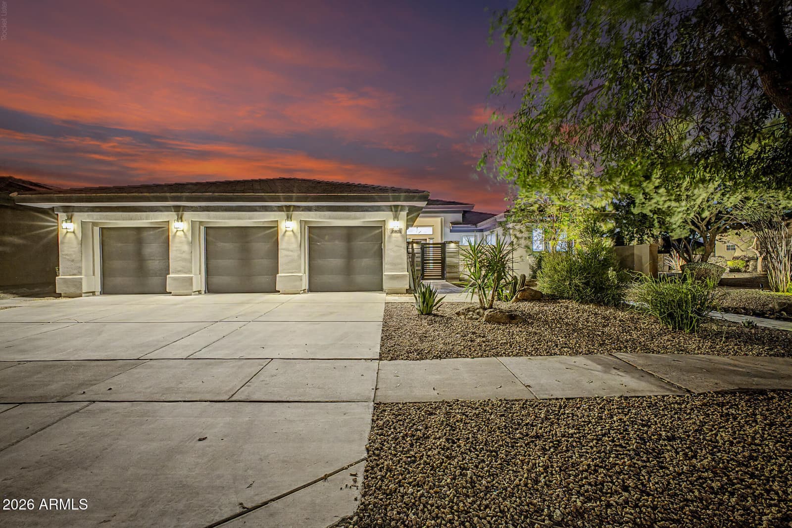 31821 N 19TH Lane, Phoenix, AZ 85085 — photo 4 of 65