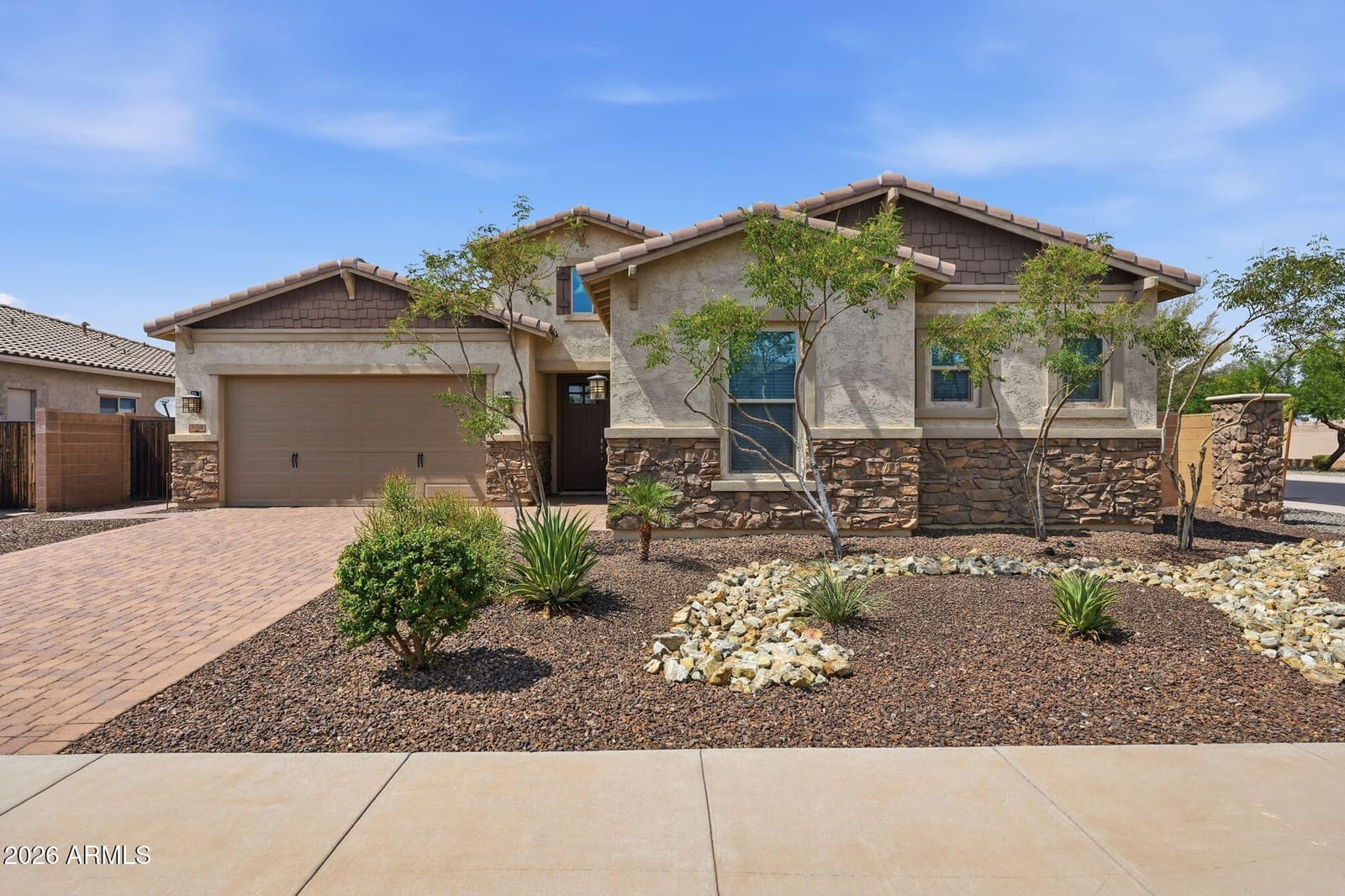 3930 E CHESTNUT Lane, Gilbert, AZ 85298 — photo 1 of 44