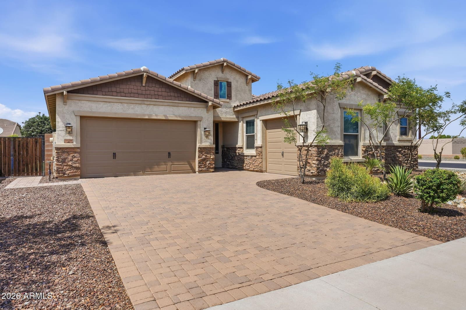 3930 E CHESTNUT Lane, Gilbert, AZ 85298 — photo 2 of 44