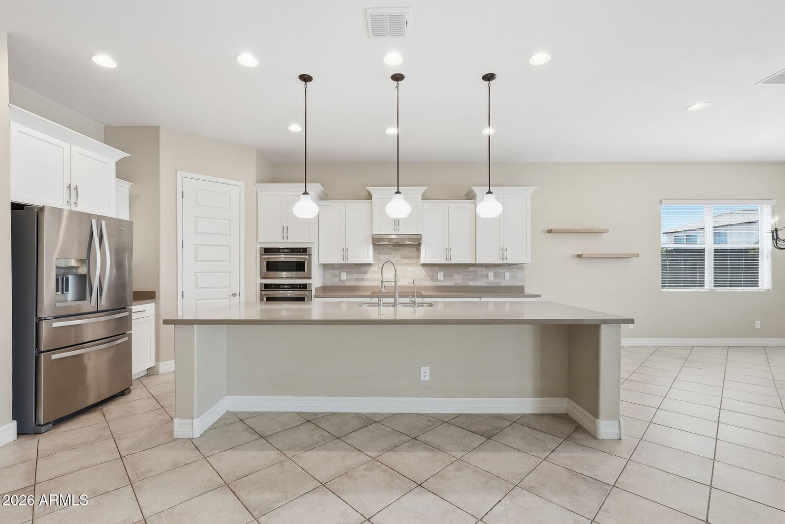 3930 E CHESTNUT Lane, Gilbert, AZ 85298 — photo 12 of 44