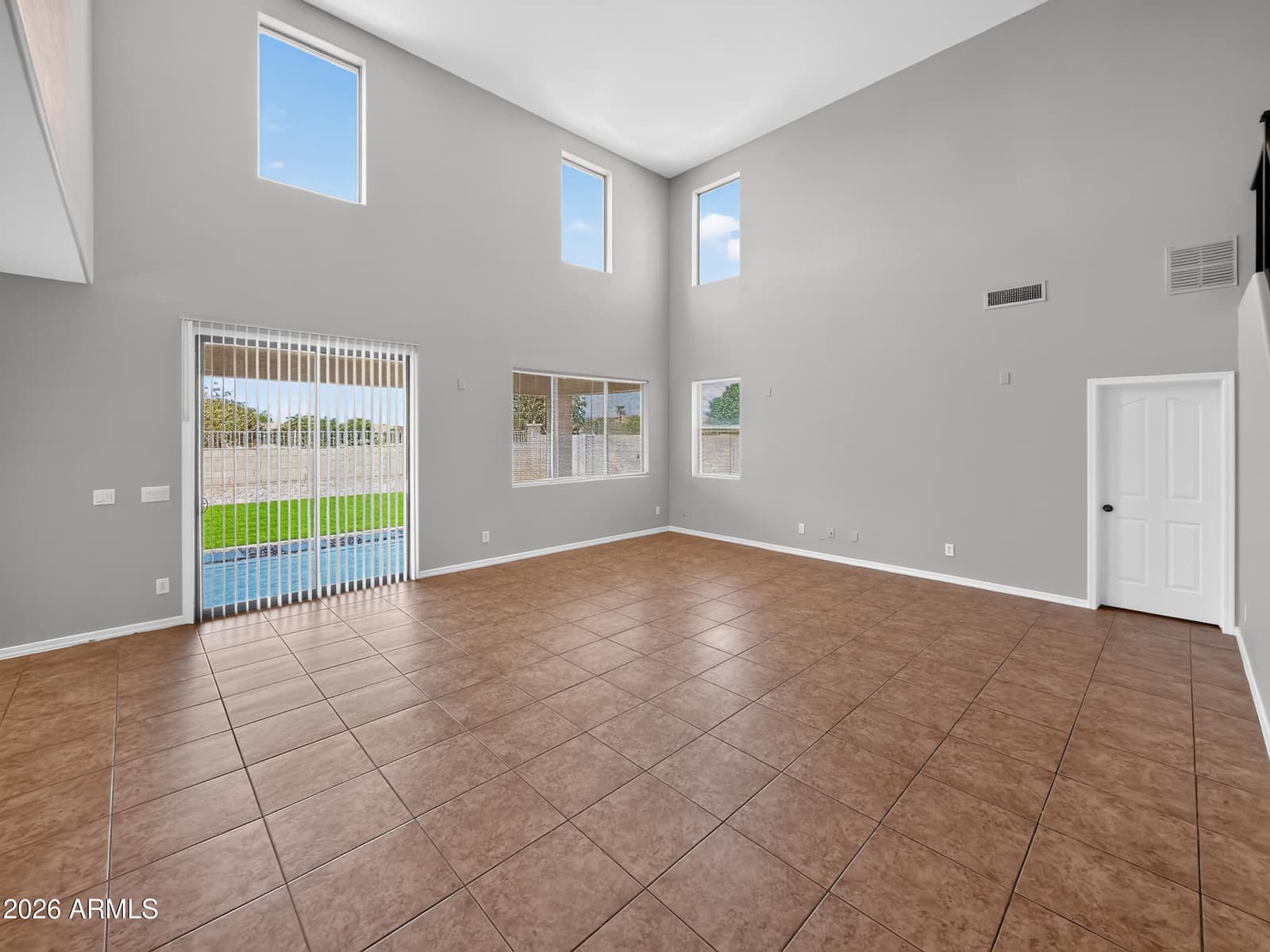 728 W DESERT CANYON Drive, San Tan Valley, AZ 85143 — photo 19 of 58