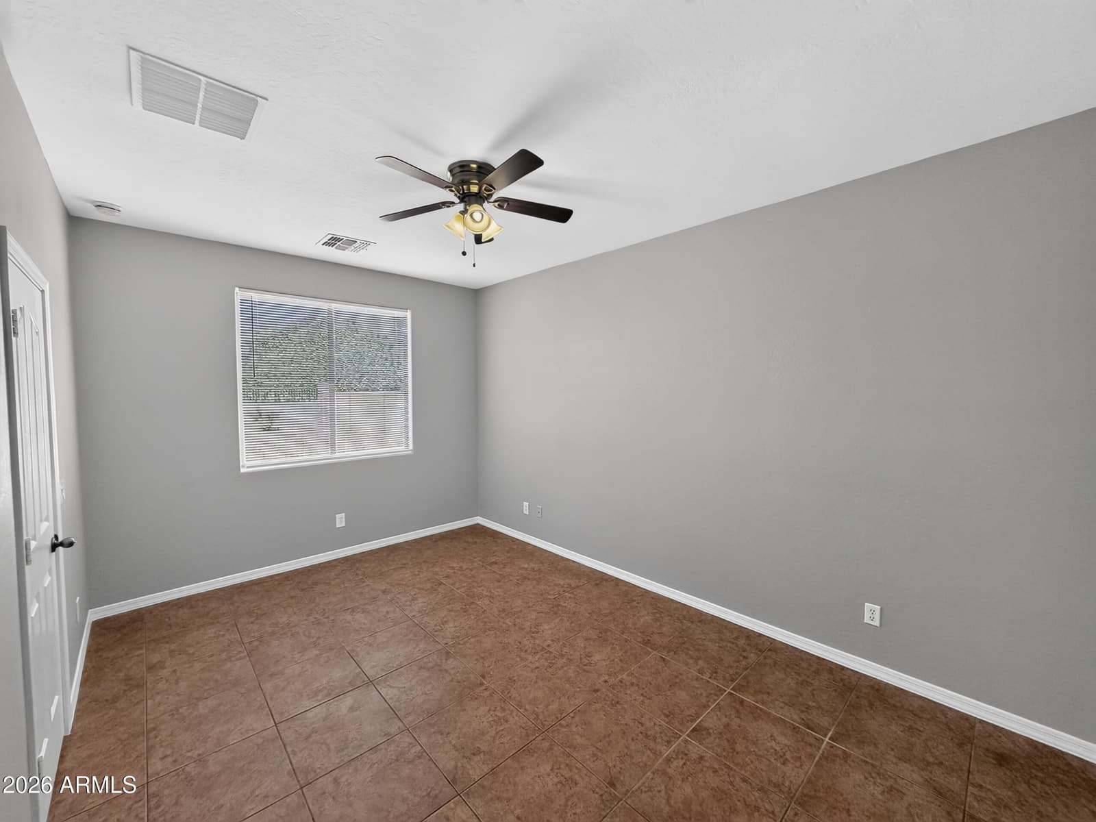 728 W DESERT CANYON Drive, San Tan Valley, AZ 85143 — photo 20 of 58