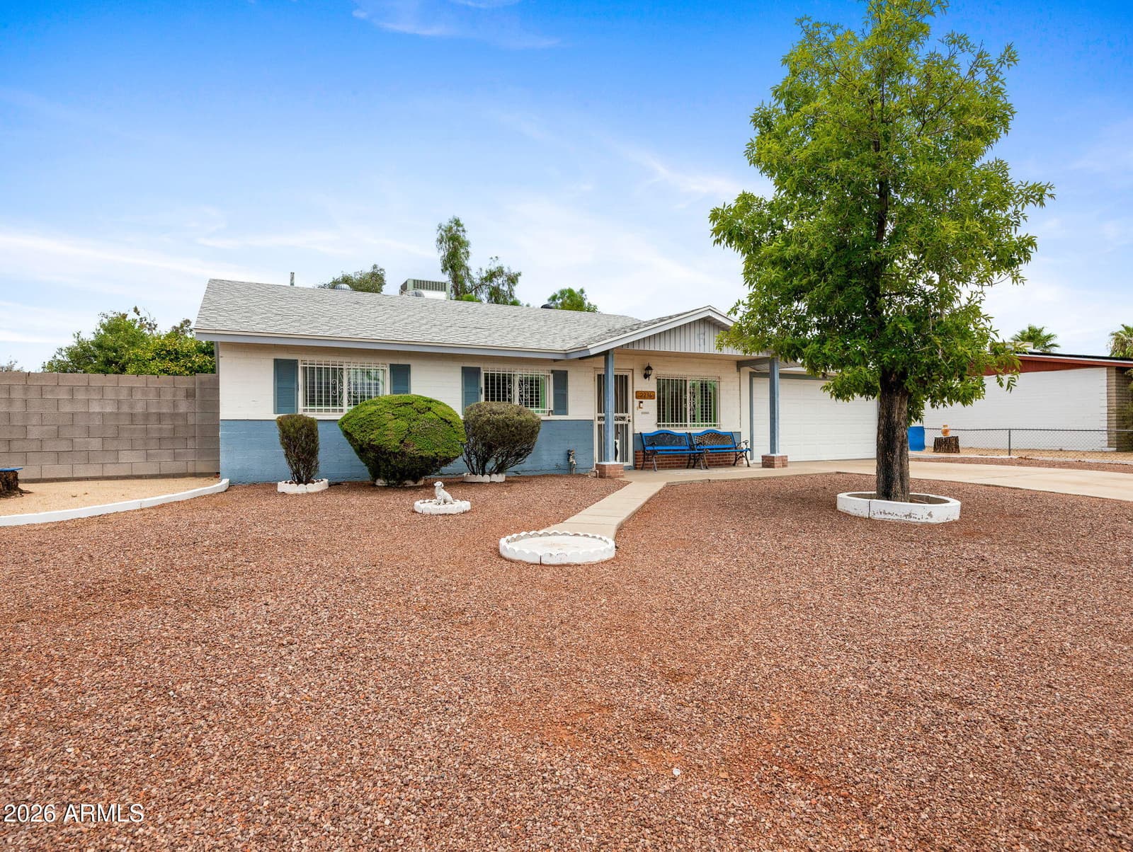 2236 W MORNINGSIDE Drive, Phoenix, AZ 85023 — photo 2 of 27