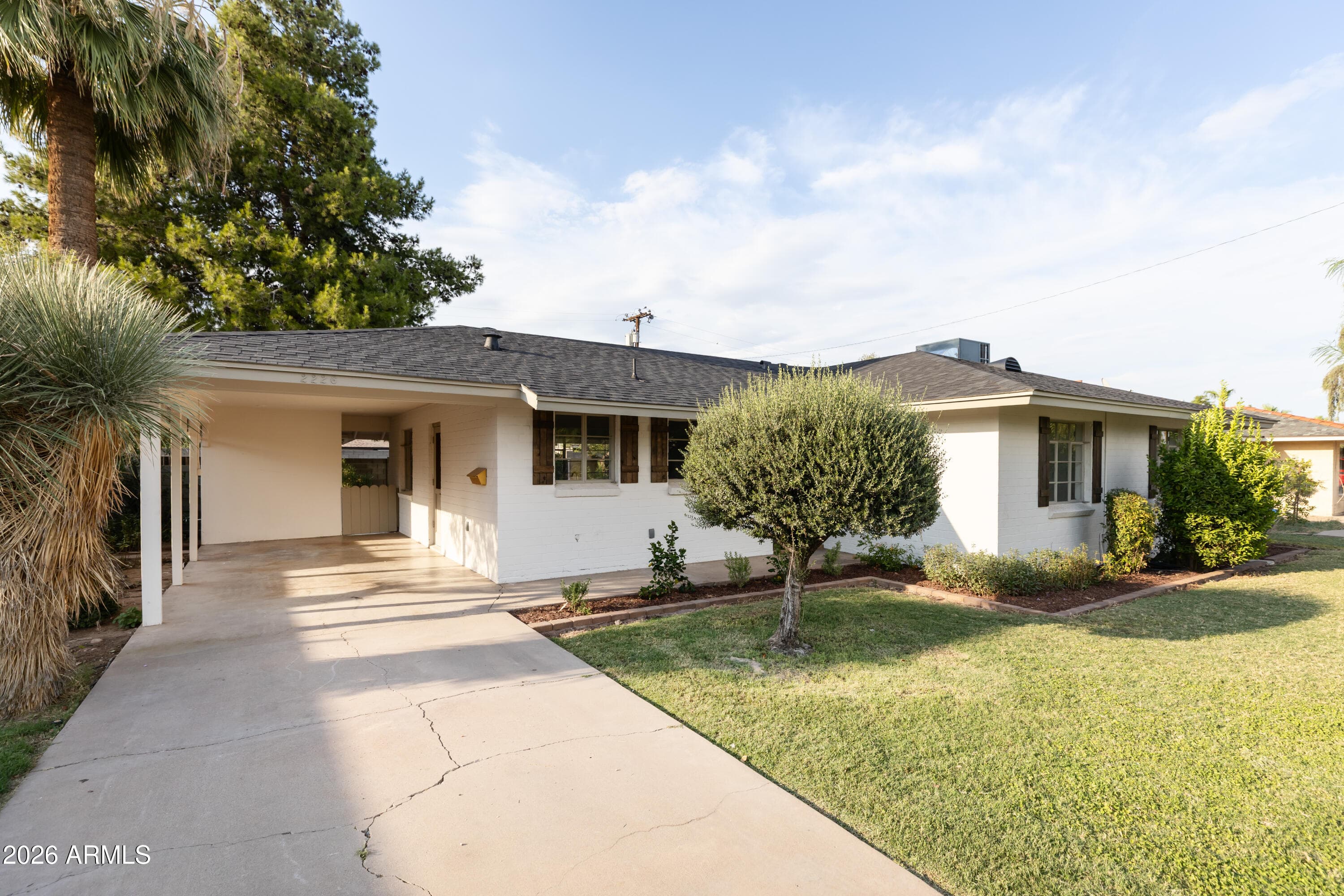 2226 W CATALINA Drive, Phoenix, AZ 85015 — photo 5 of 63