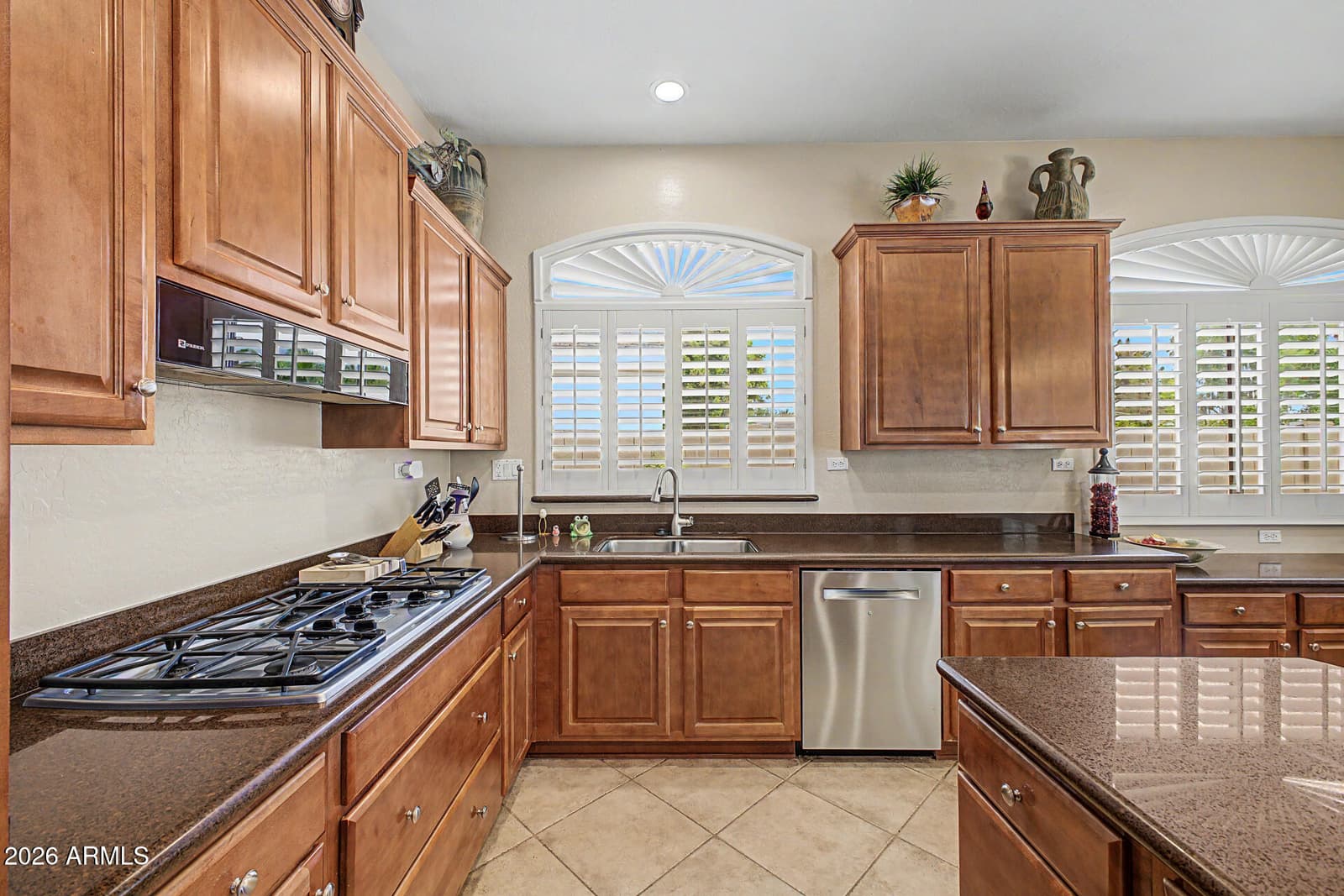 4611 S AMBROSIA Court, Chandler, AZ 85248 — photo 15 of 66