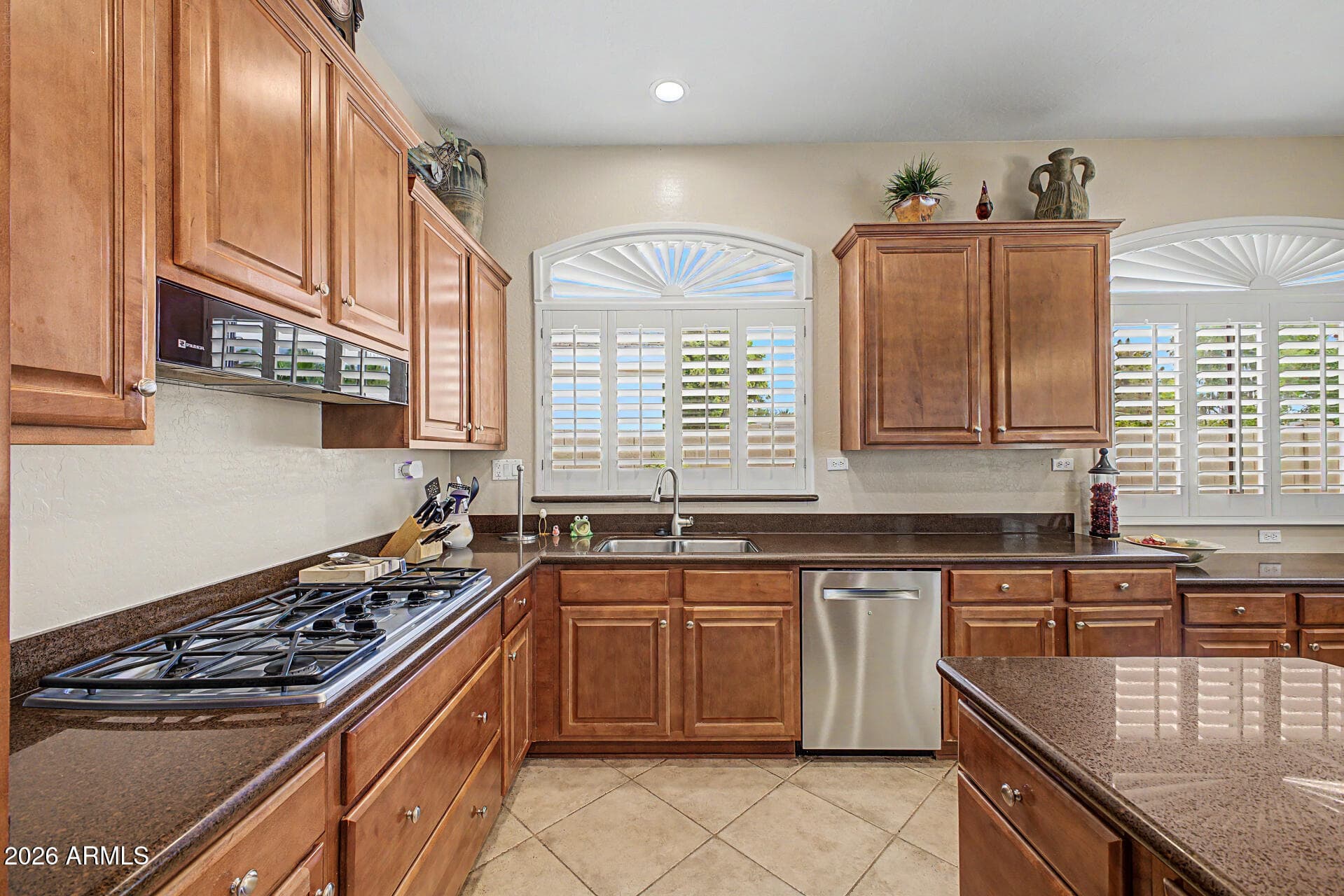 4611 S AMBROSIA Court, Chandler, AZ 85248 — photo 15 of 66