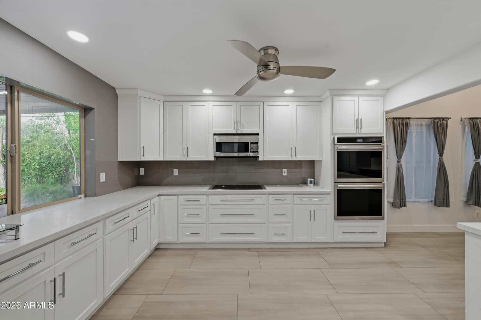 4626 E Adobe Drive, Phoenix, AZ 85050 — photo 4 of 41