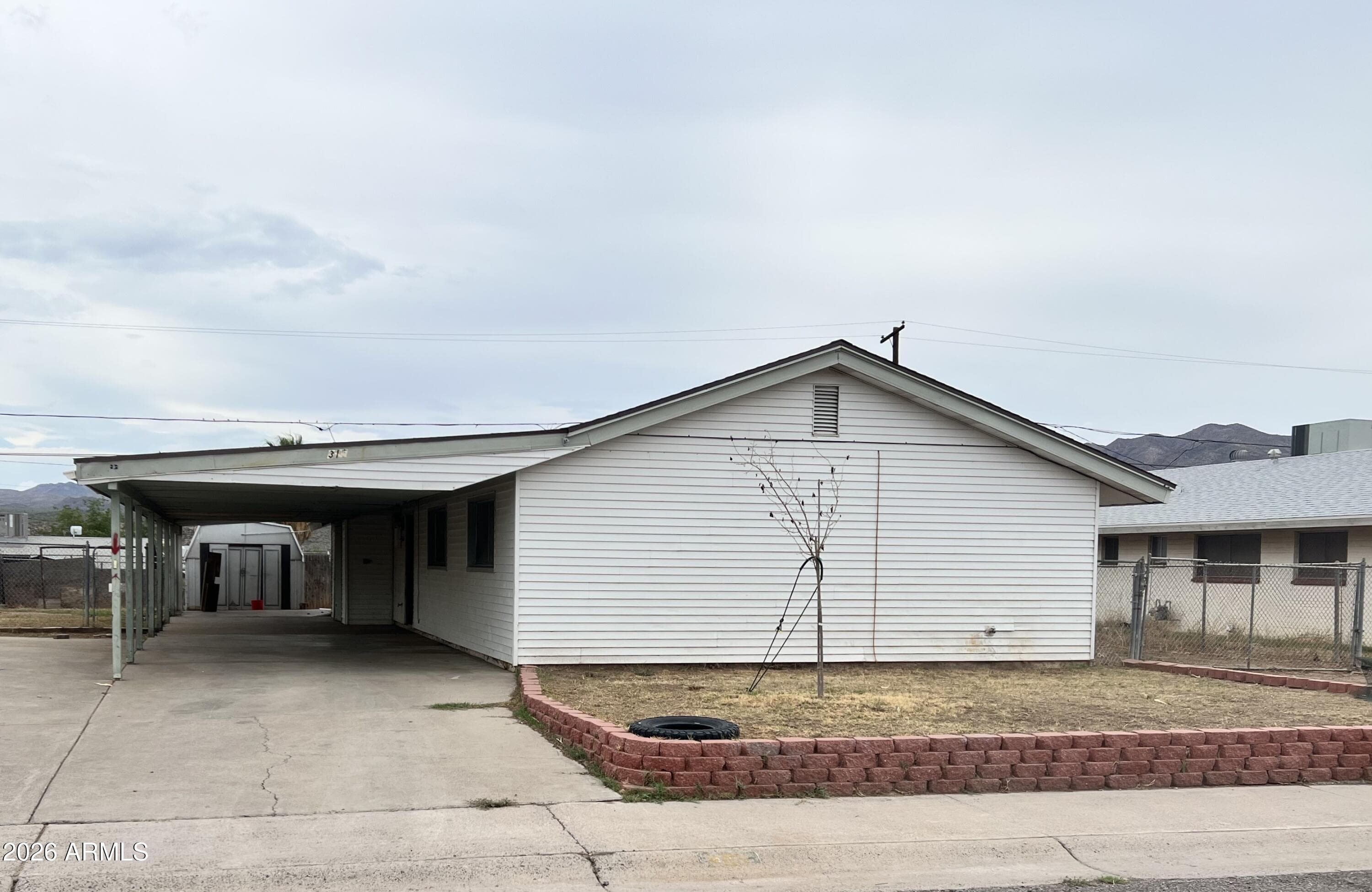 315 W FAIRHAVEN Road, Kearny, AZ 85137 — photo 2 of 9