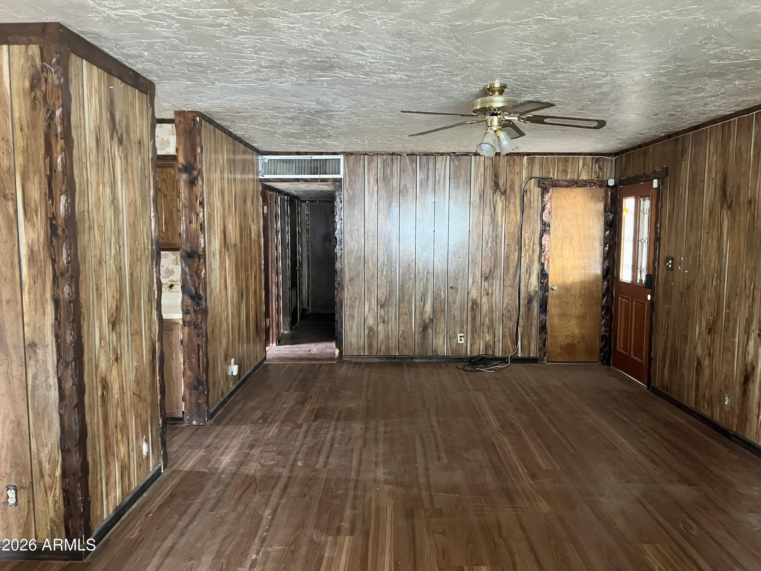 315 W FAIRHAVEN Road, Kearny, AZ 85137 — photo 5 of 9